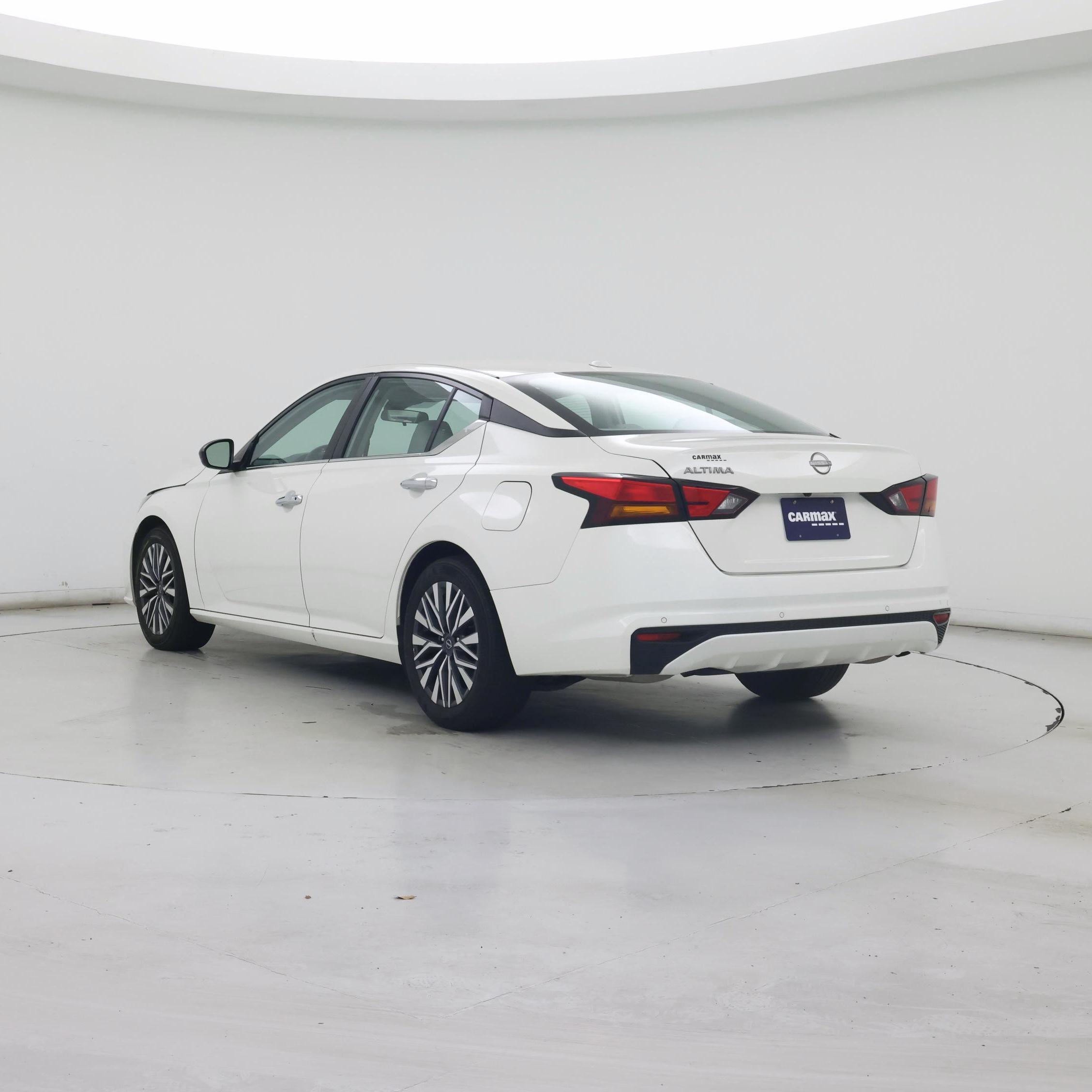 Thumbnail: 2025 Nissan Altima - 2