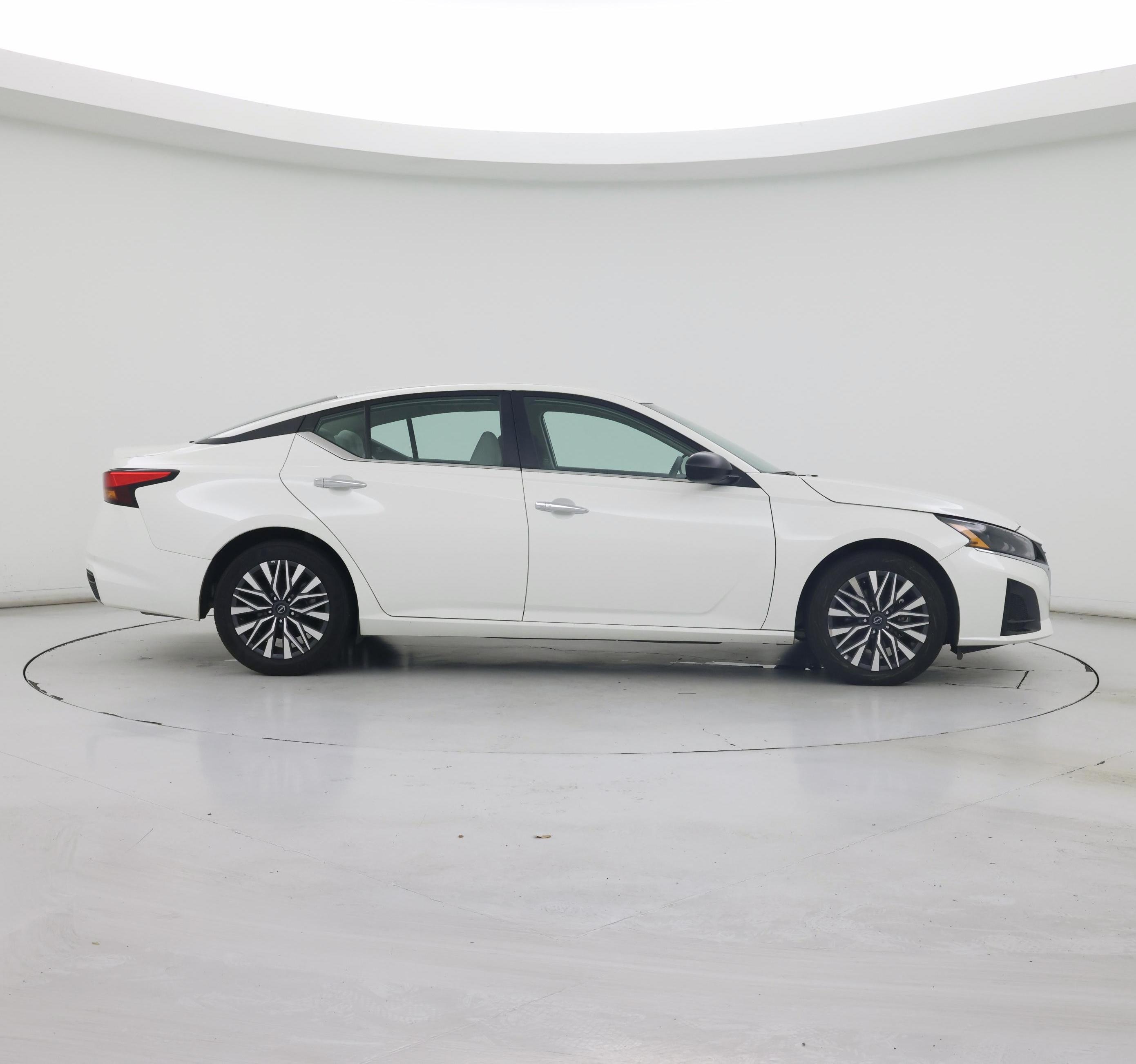 Thumbnail: 2025 Nissan Altima - 7