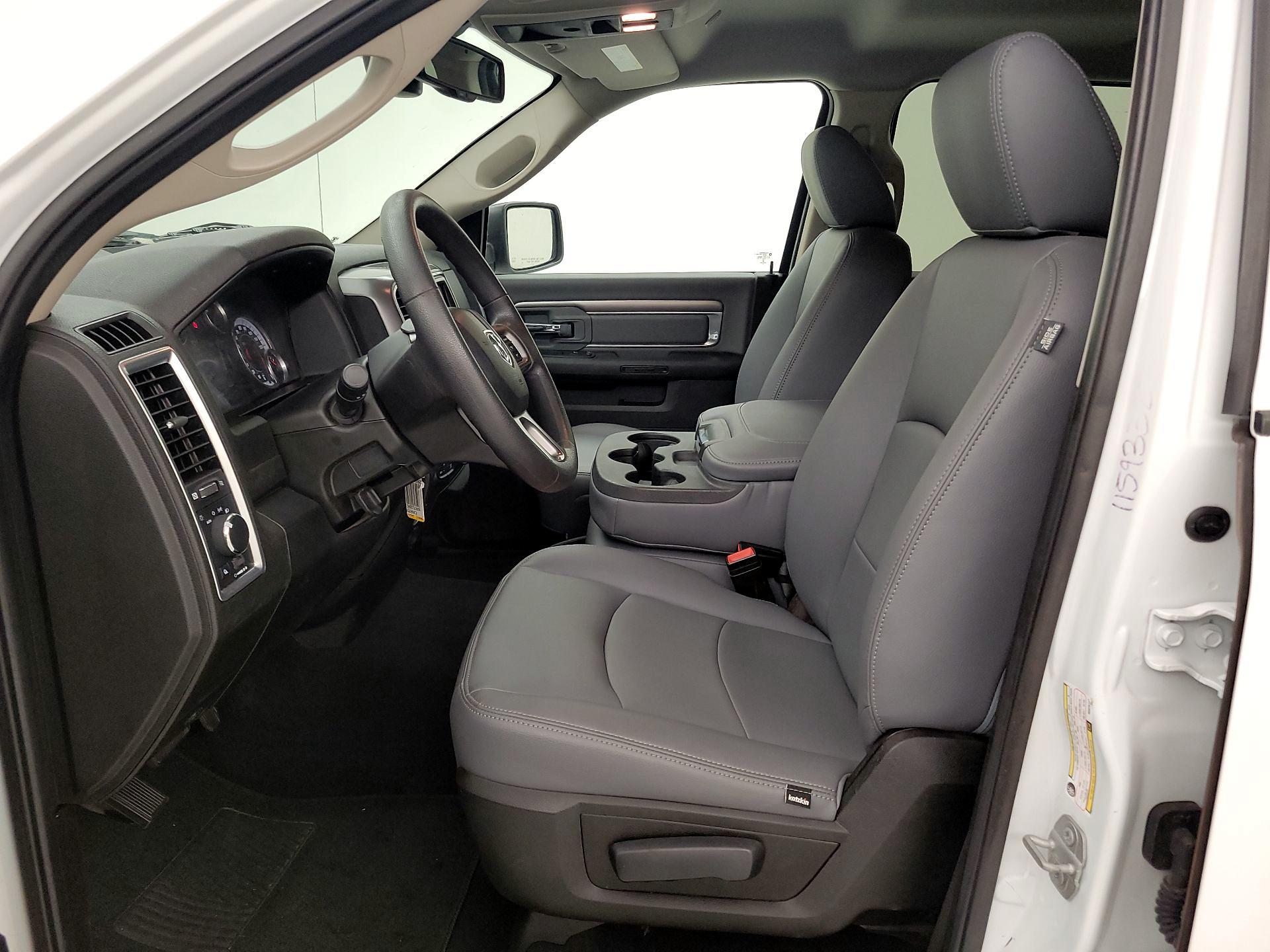 Thumbnail: 2022 RAM 1500 Classic - 11