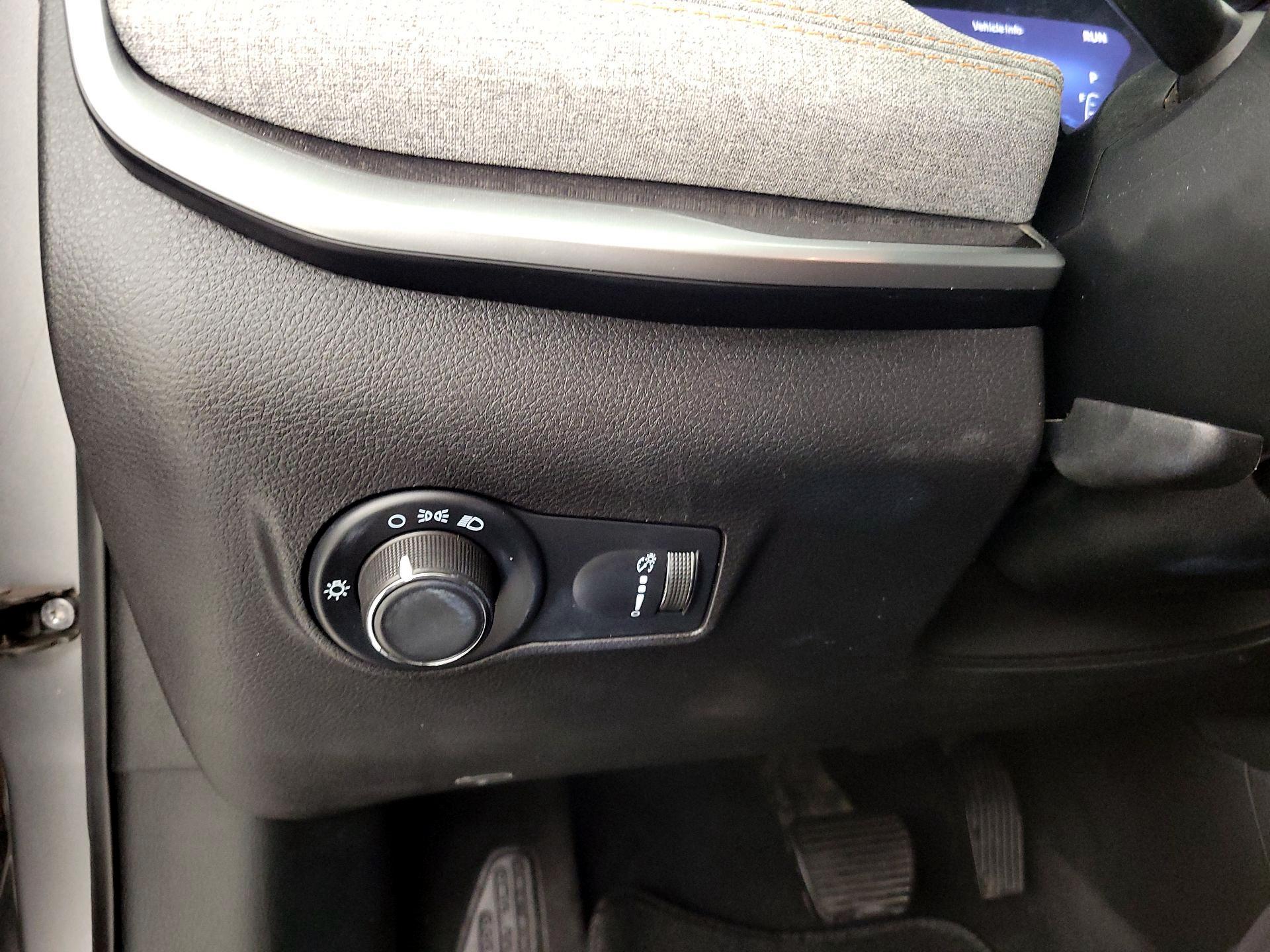 Thumbnail: 2022 Jeep Compass - 13