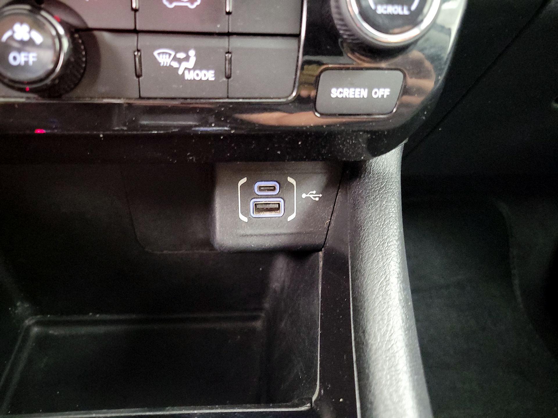 Thumbnail: 2022 Jeep Compass - 18