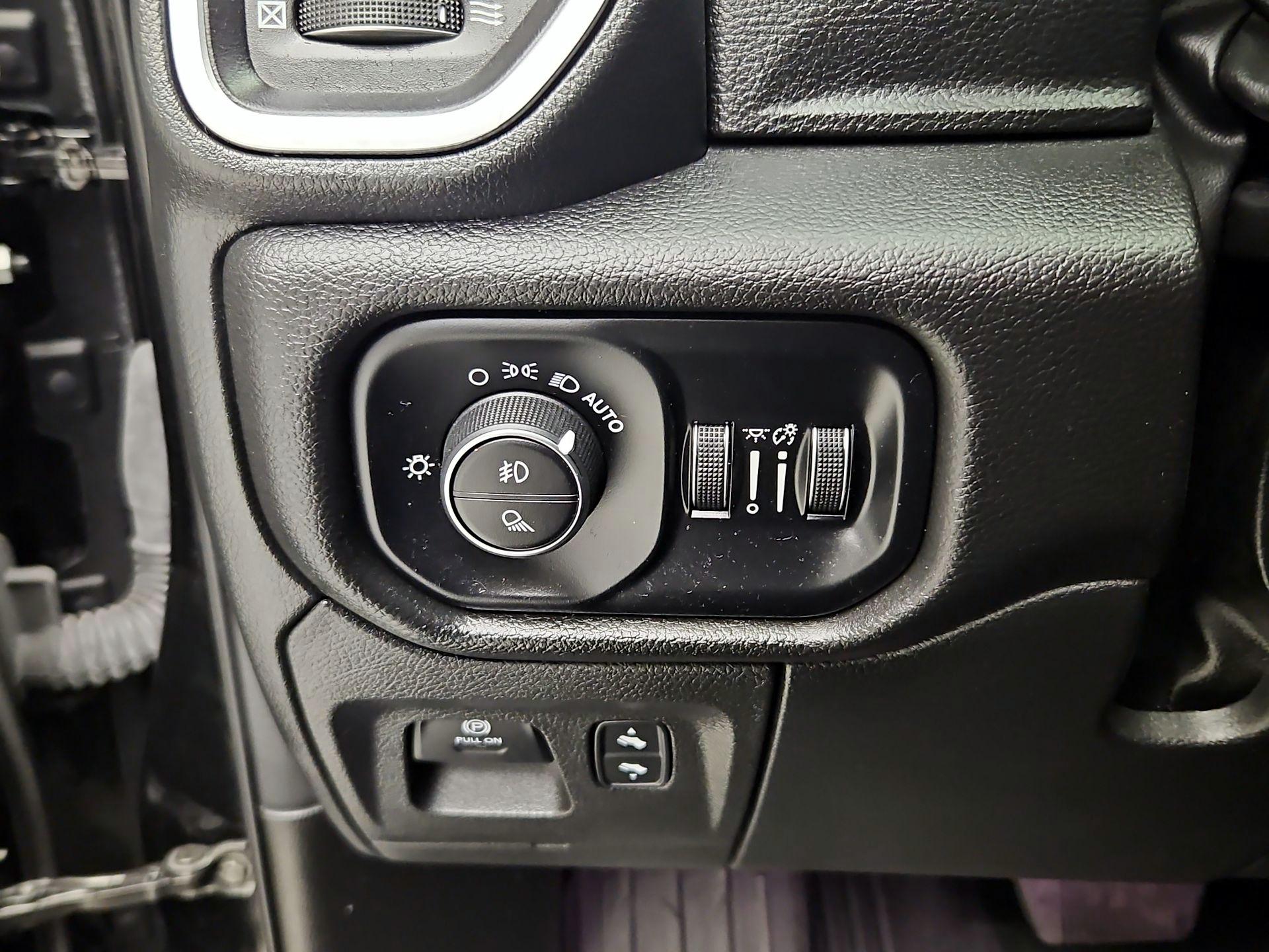 Thumbnail: 2025 RAM 1500 - 13