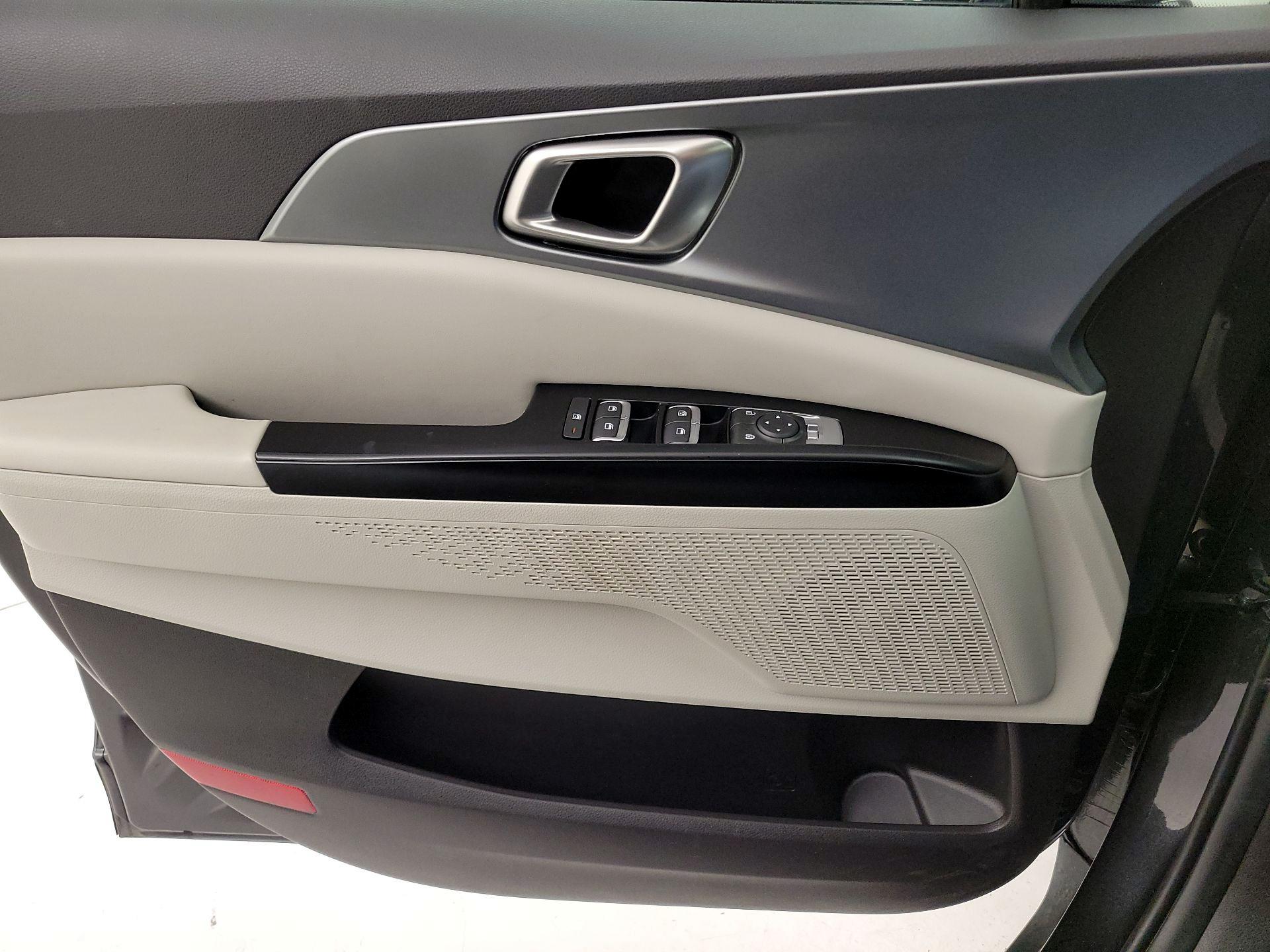 Thumbnail: 2024 Kia Carnival - 12