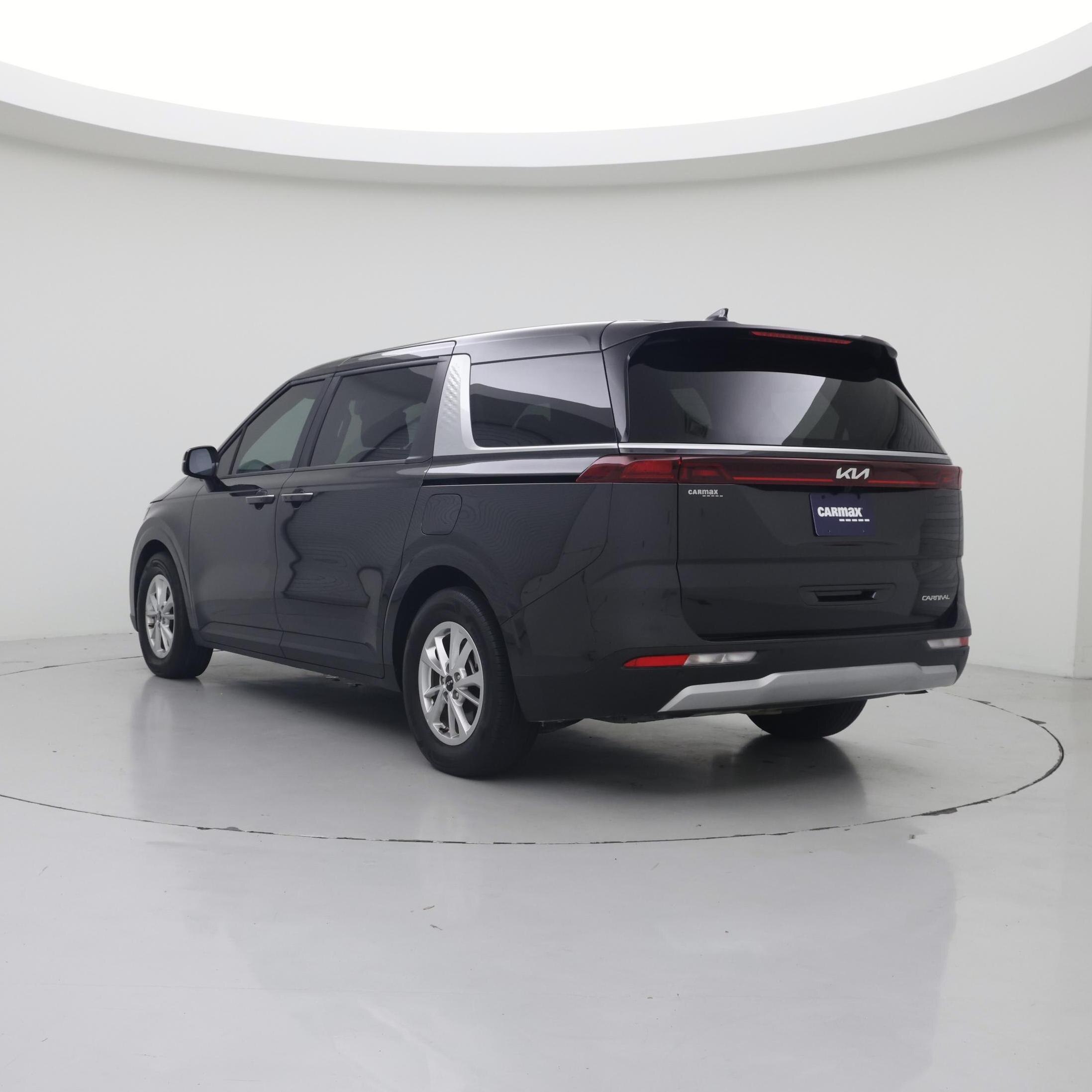 Thumbnail: 2024 Kia Carnival - 2