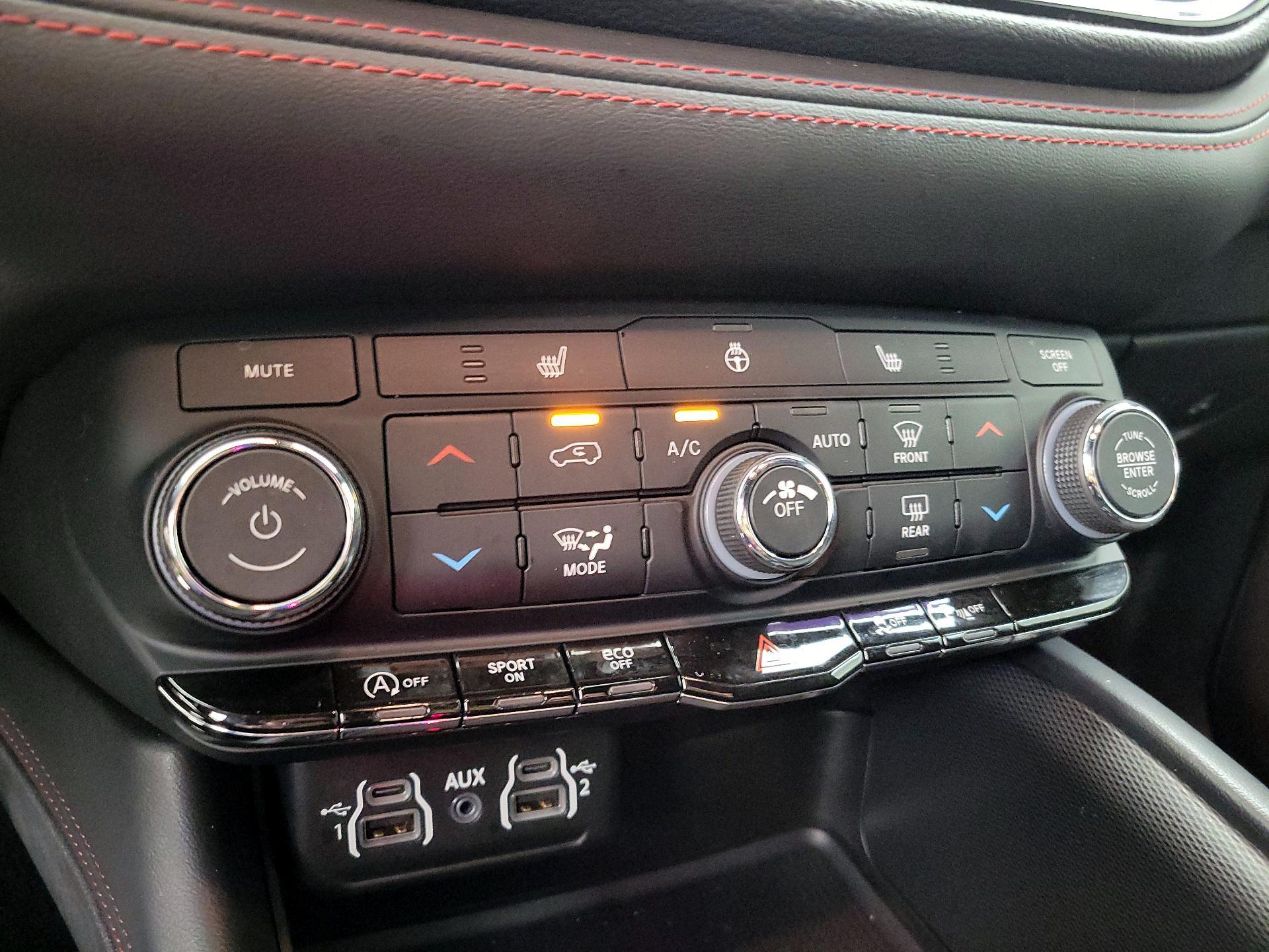 Thumbnail: 2023 Dodge Durango - 17
