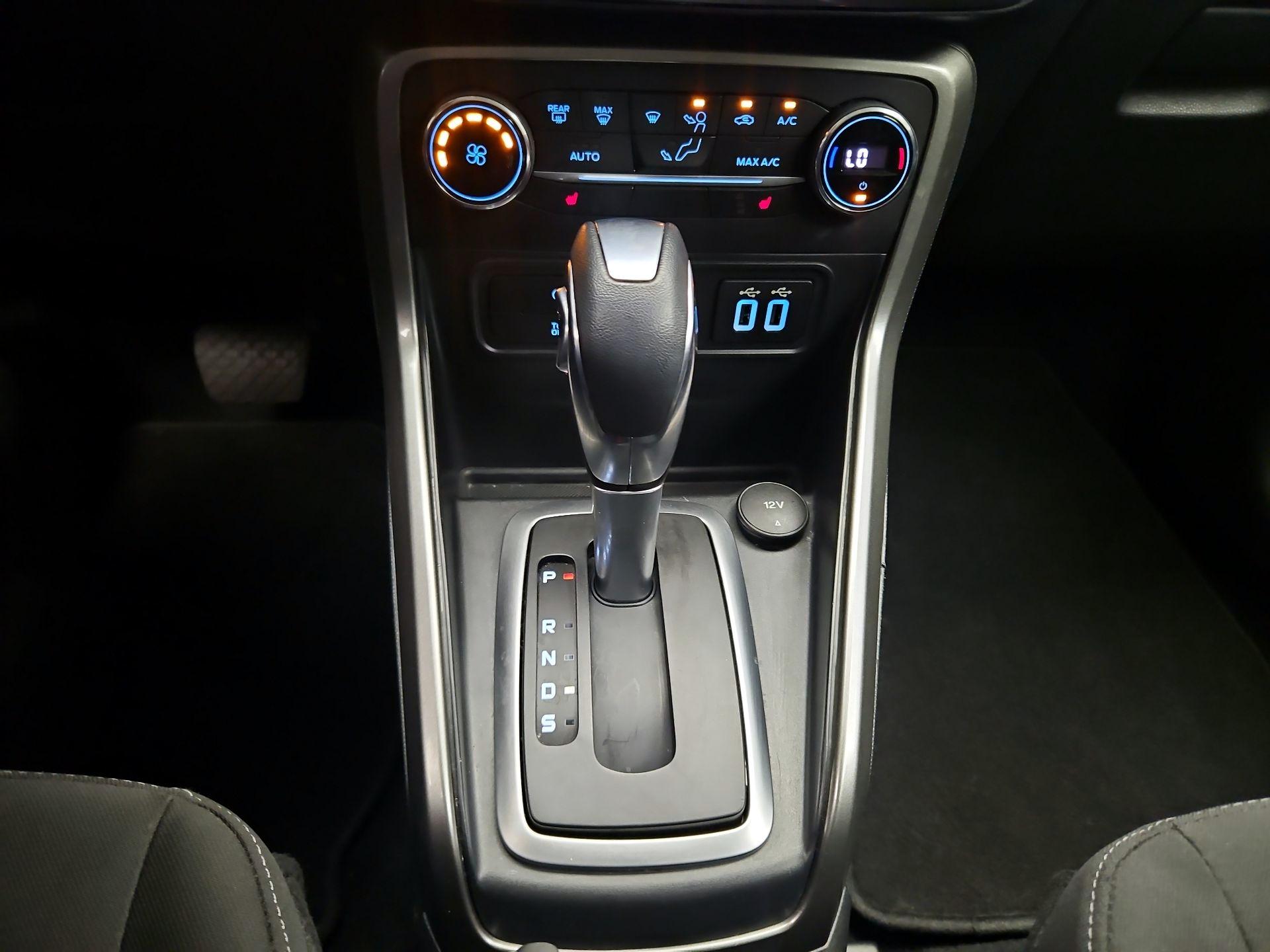Thumbnail: 2020 Ford EcoSport - 16