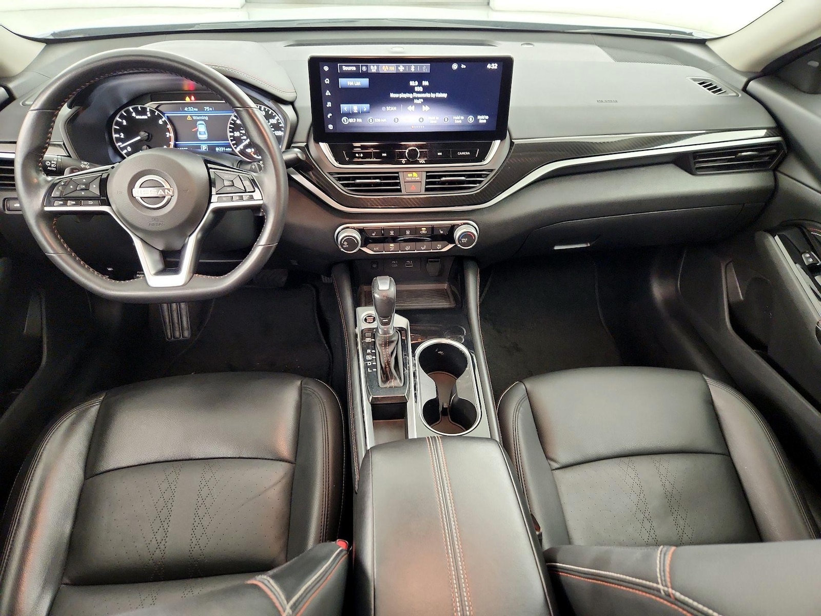 2023 Nissan Altima SR - Photo 10