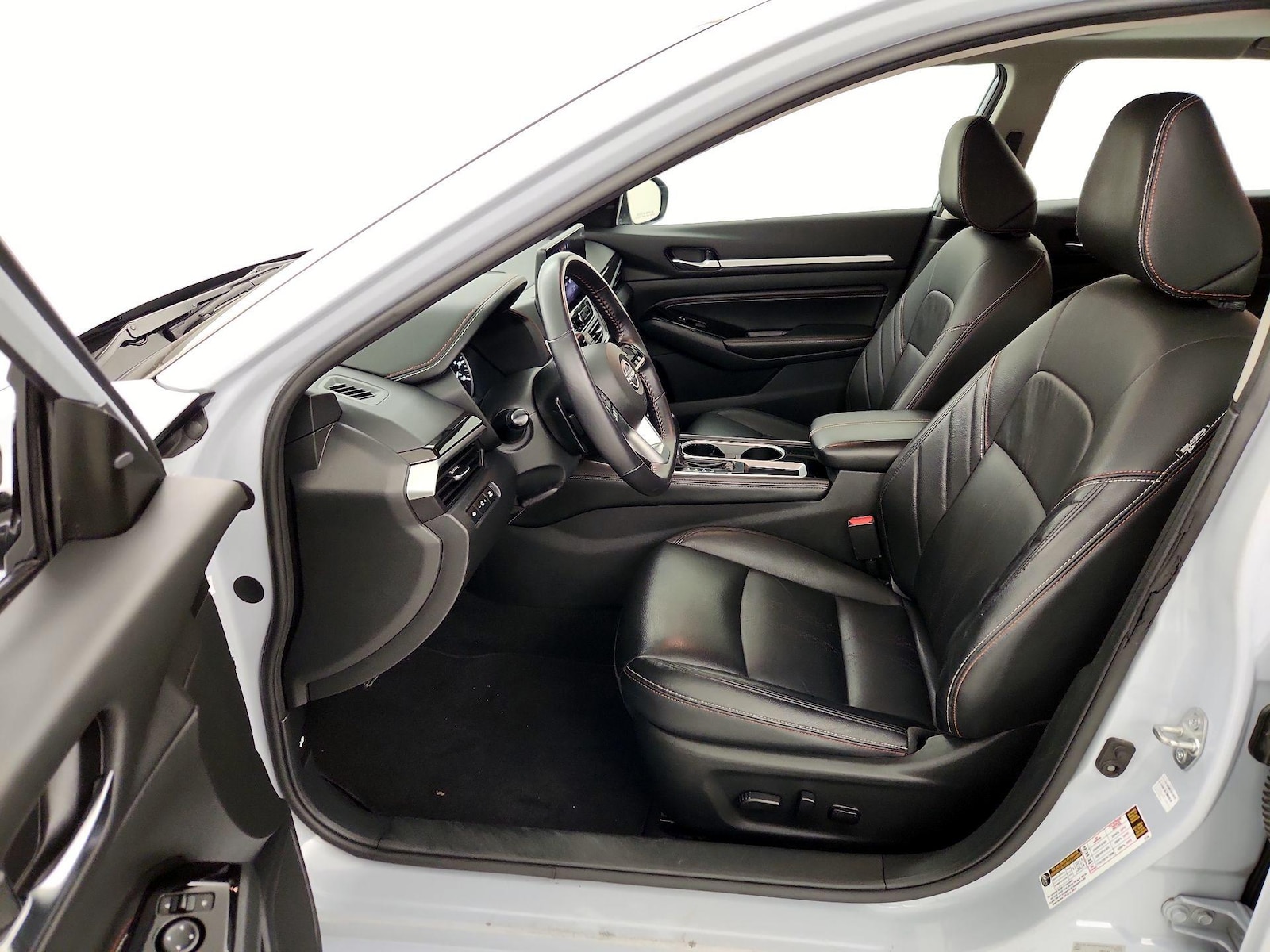 2023 Nissan Altima SR - Photo 12