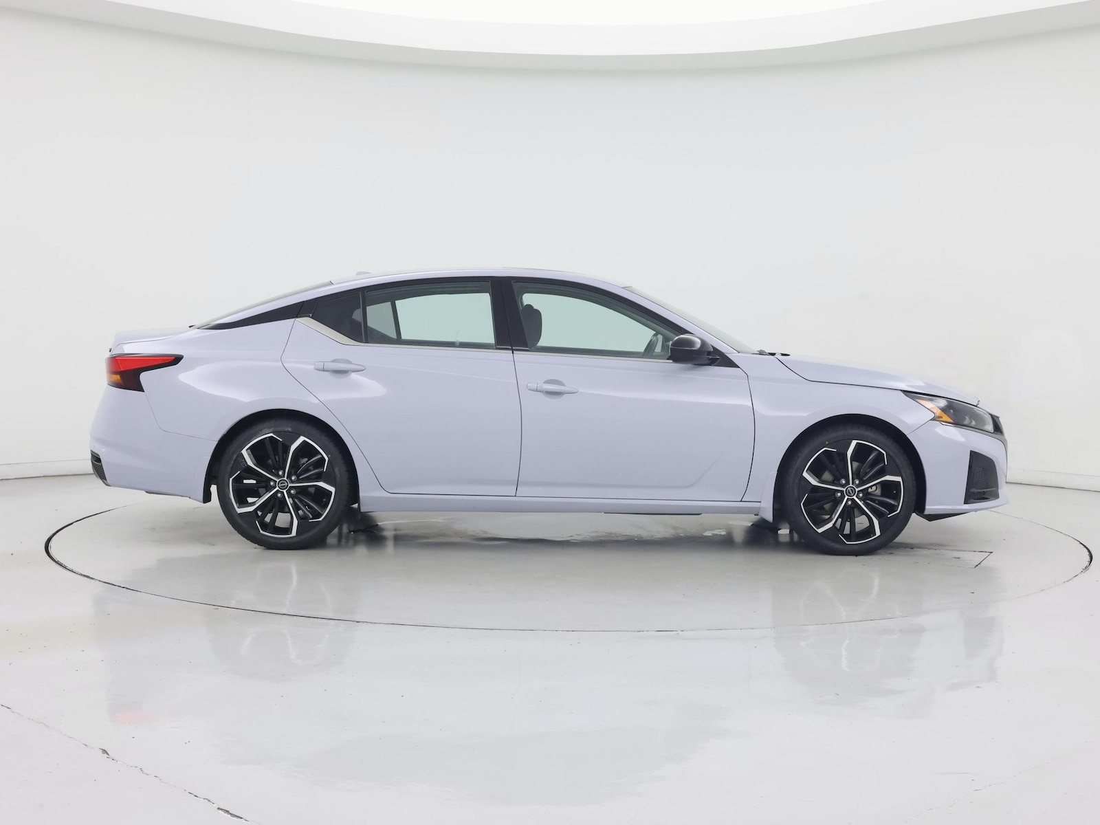 2023 Nissan Altima SR - Photo 8