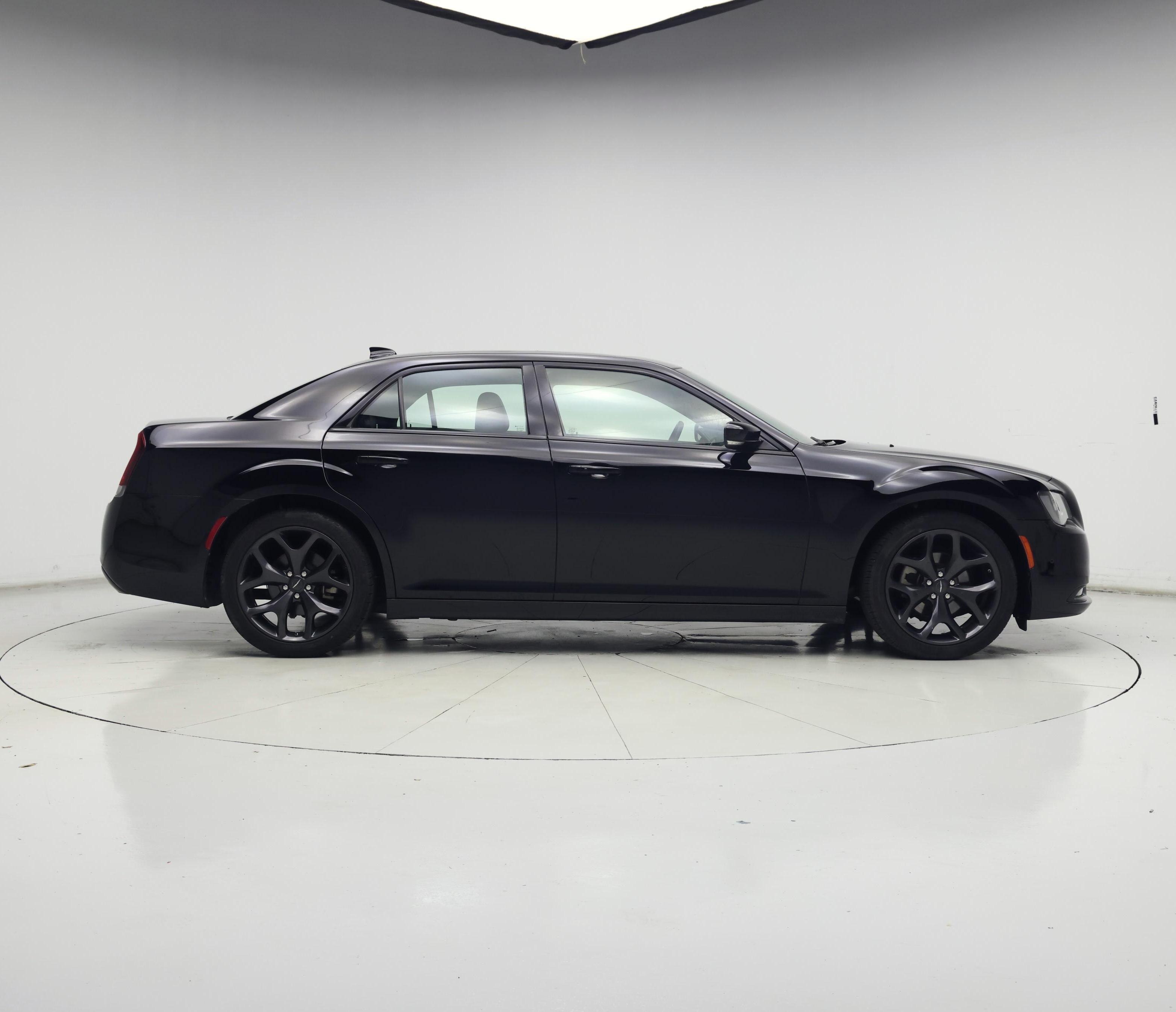 Thumbnail: 2023 Chrysler 300 - 7