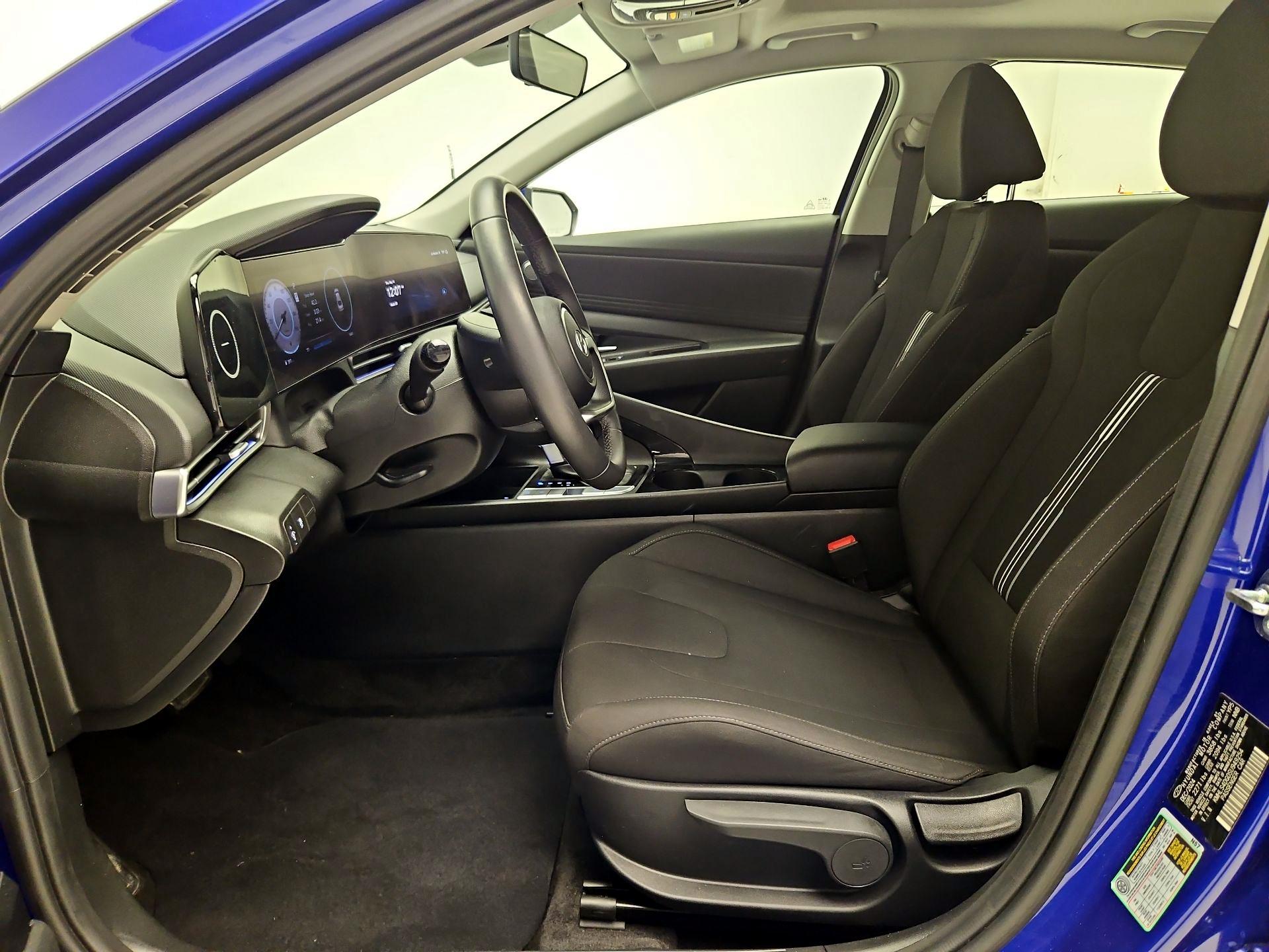 Thumbnail: 2025 Hyundai Elantra - 11