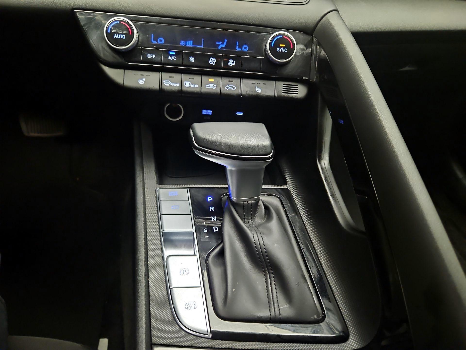 Thumbnail: 2025 Hyundai Elantra - 16