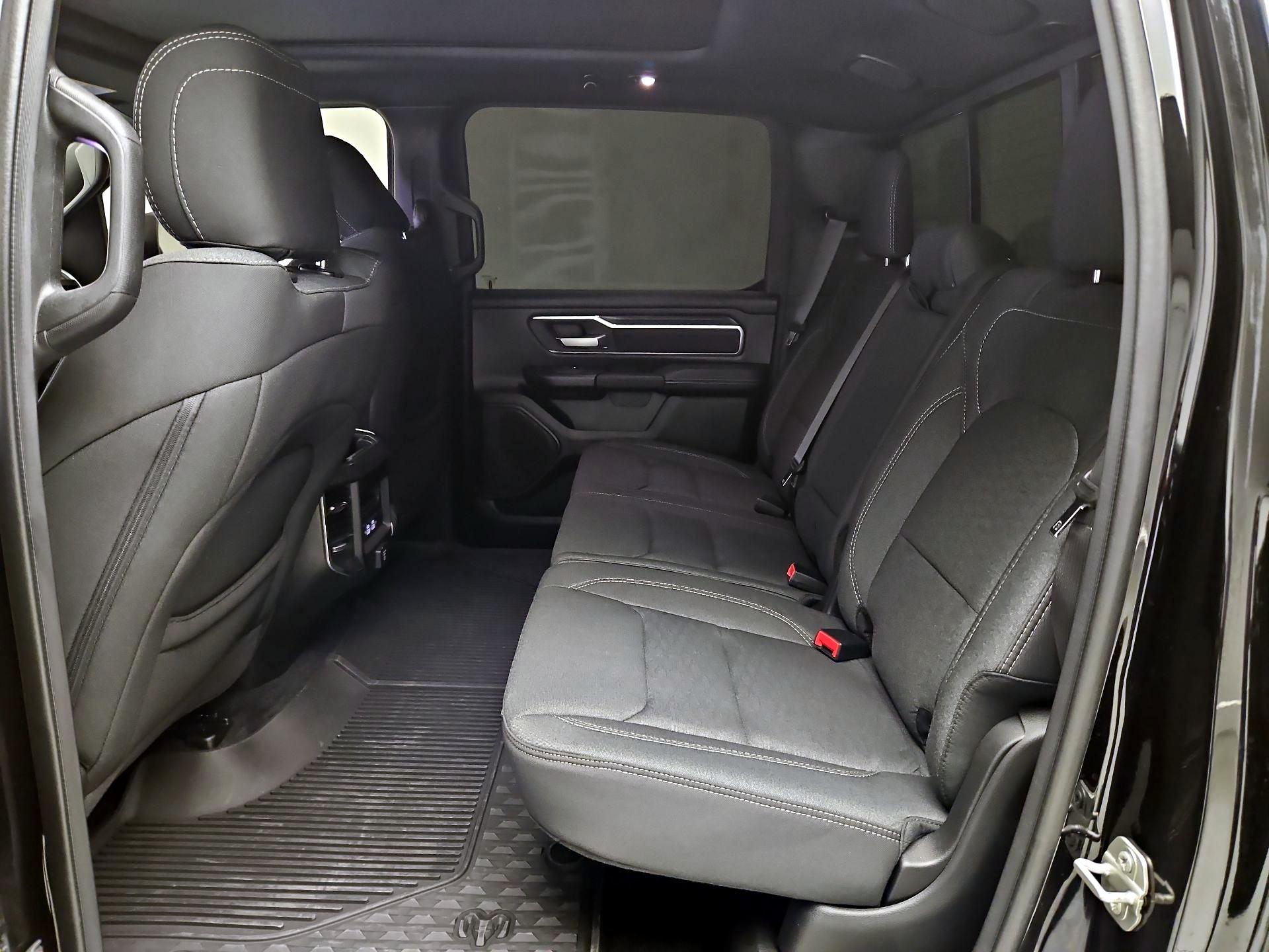 Thumbnail: 2025 RAM 1500 - 18