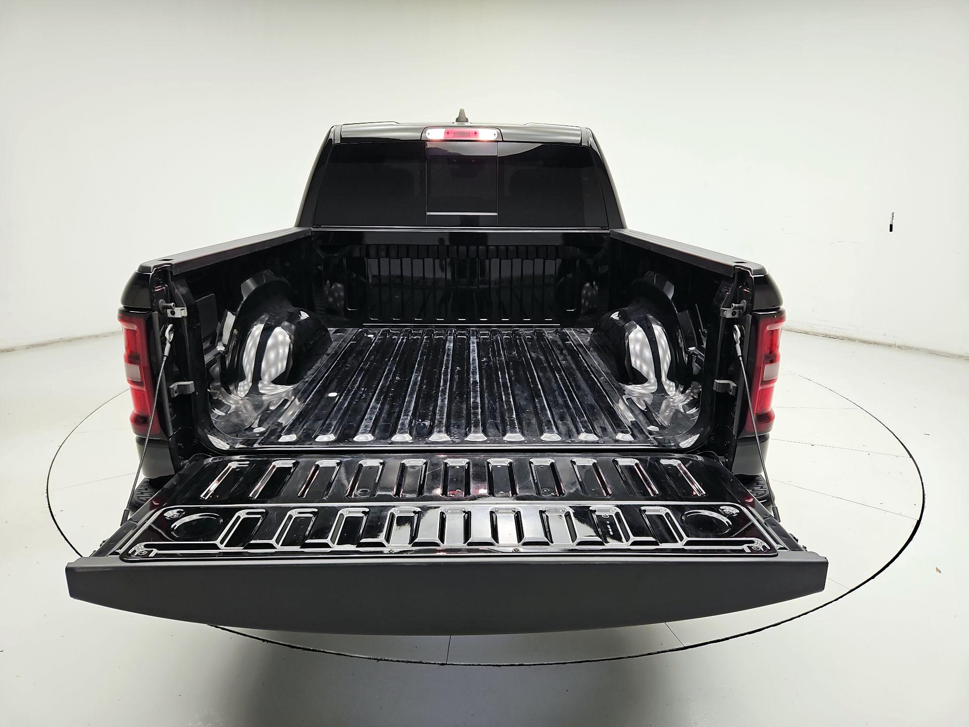 Thumbnail: 2025 RAM 1500 - 19