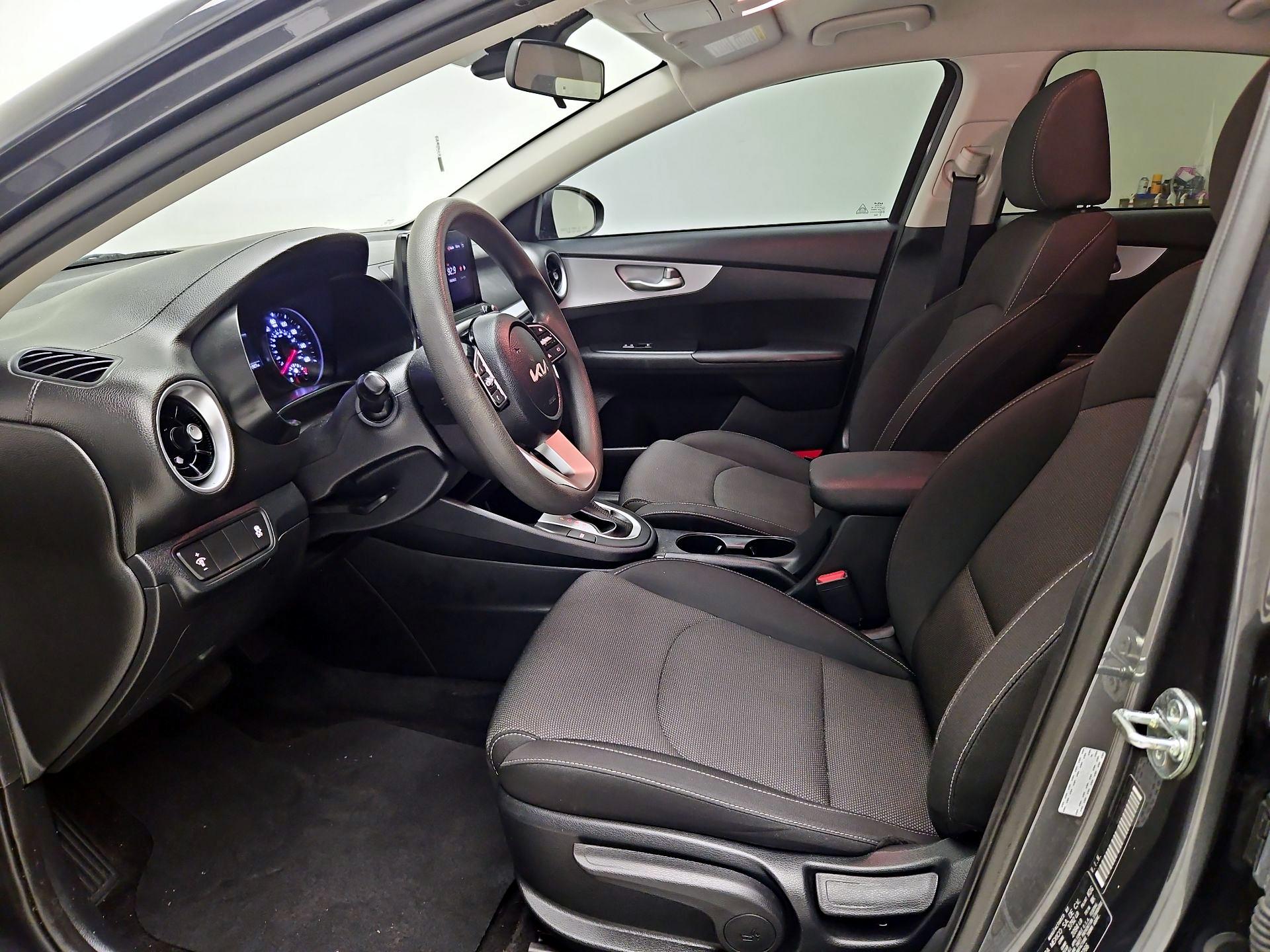 Thumbnail: 2024 Kia Forte - 11