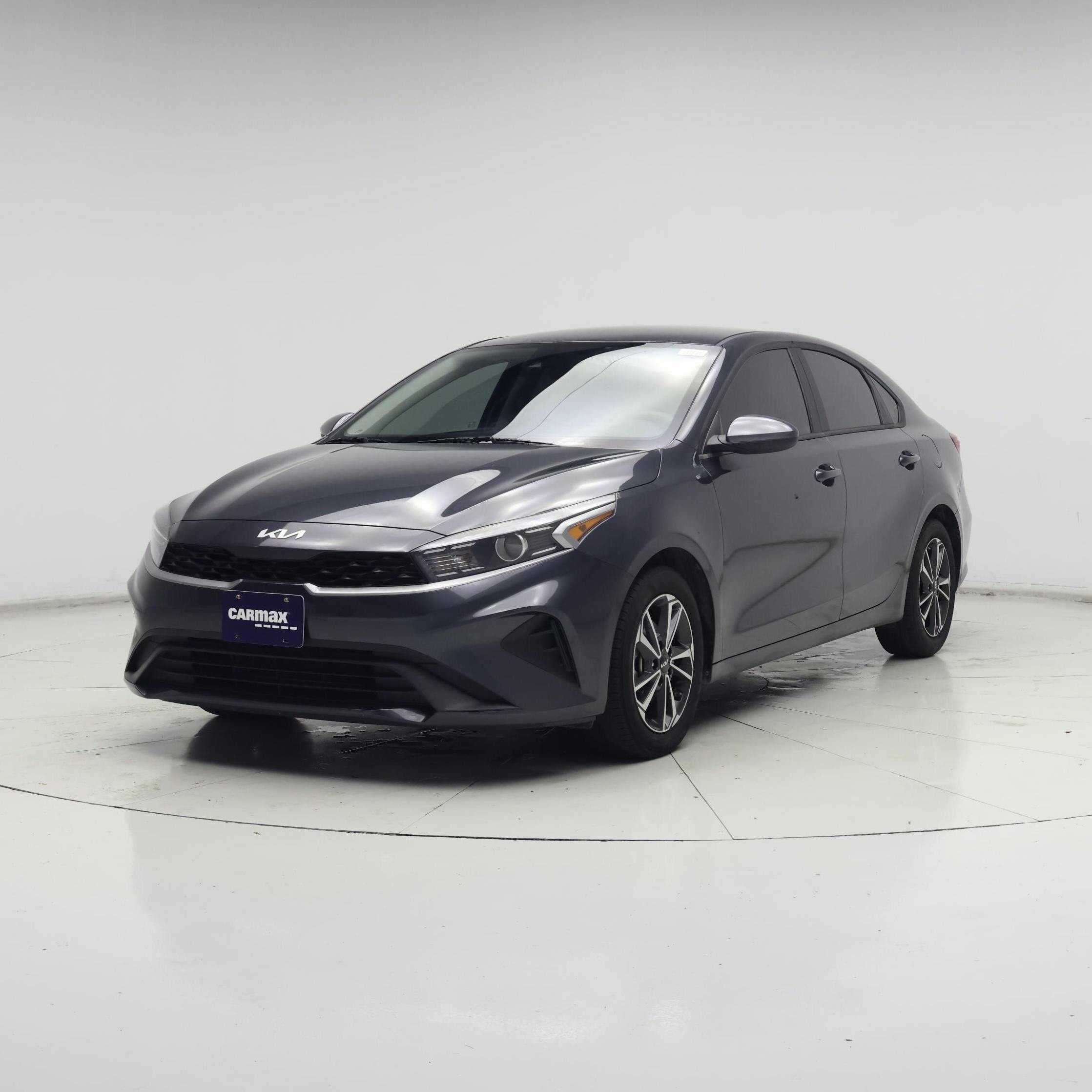 Thumbnail: 2024 Kia Forte - 4