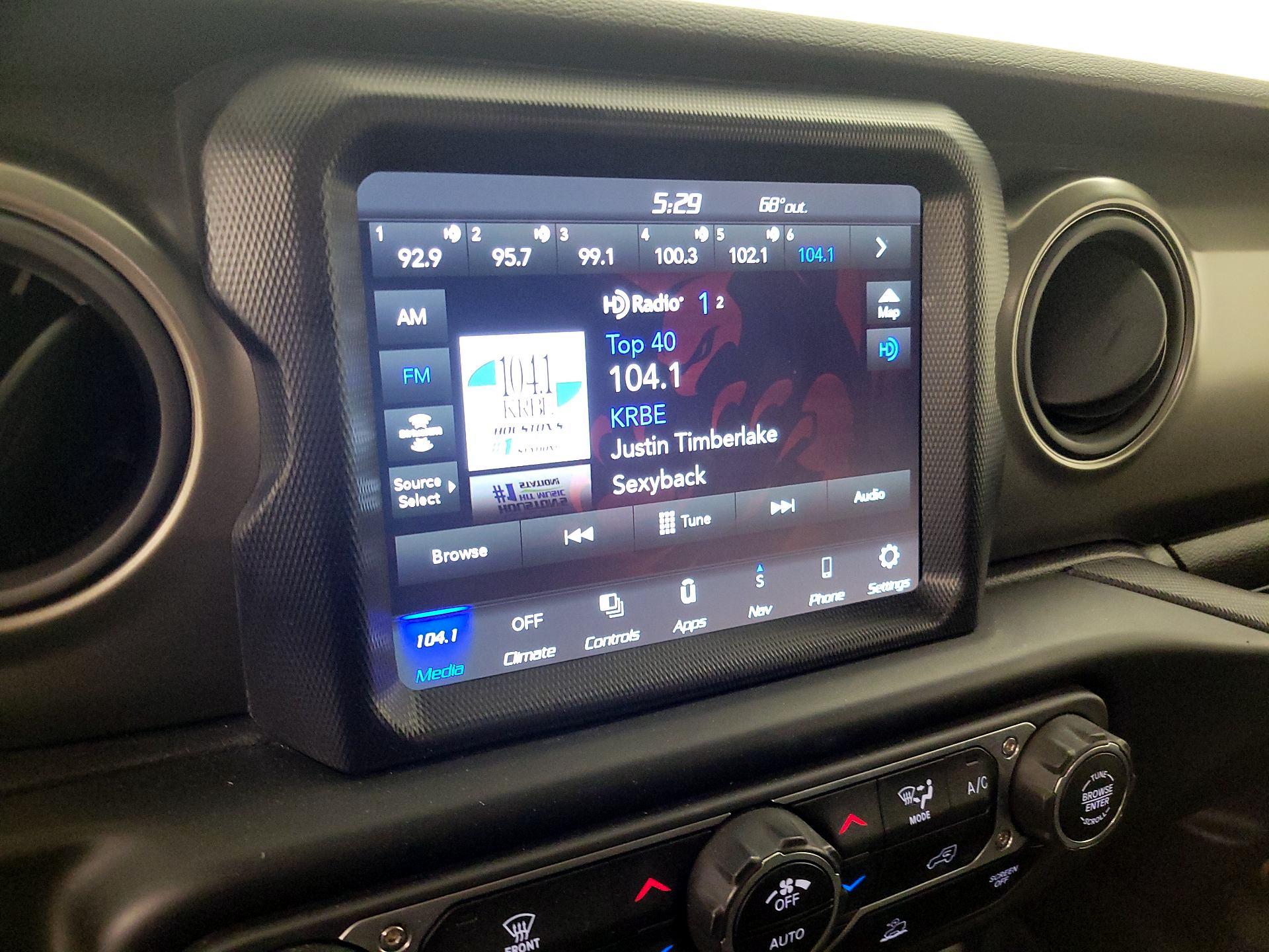Thumbnail: 2023 Jeep Gladiator - 16