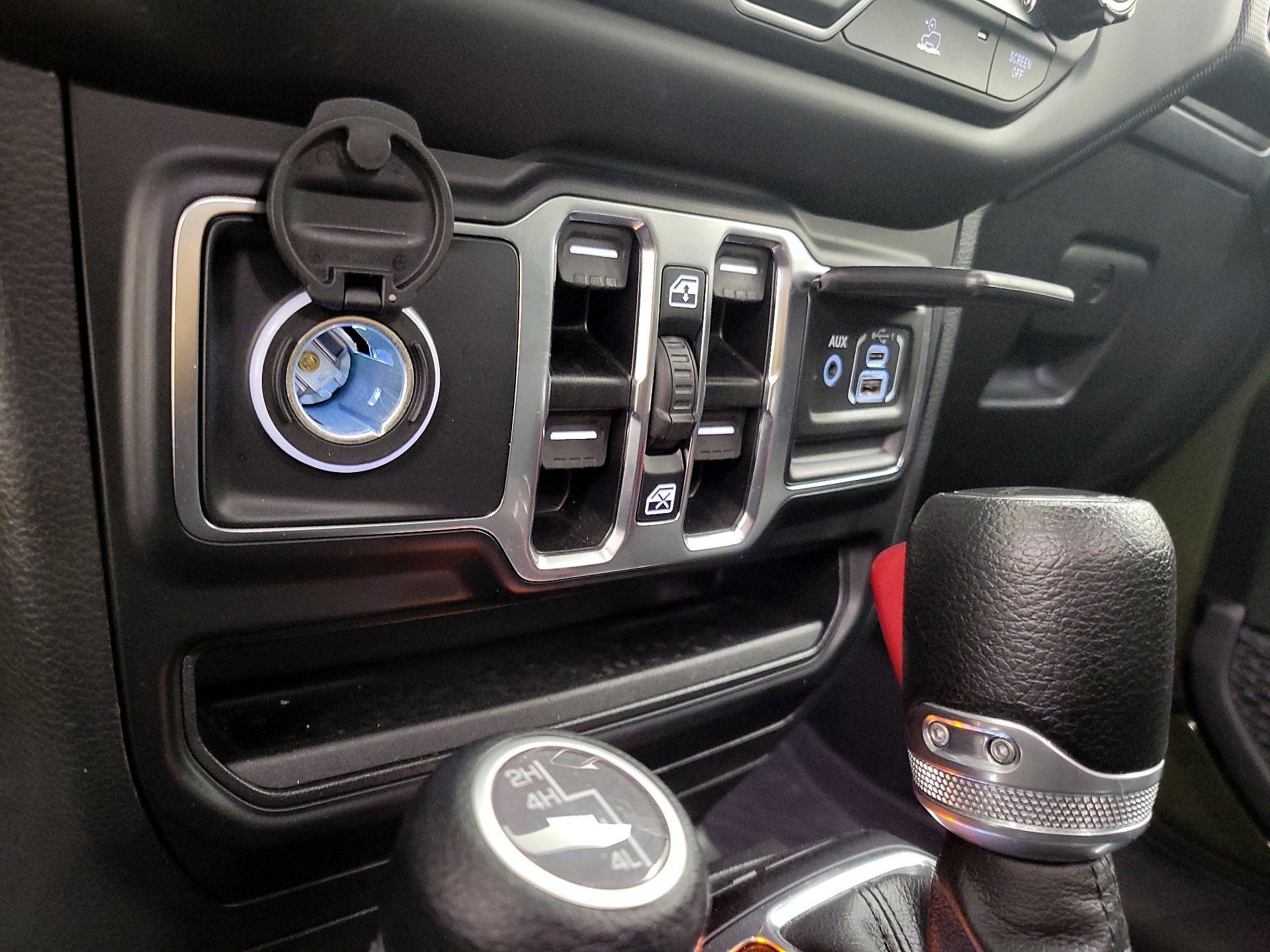 Thumbnail: 2023 Jeep Gladiator - 19