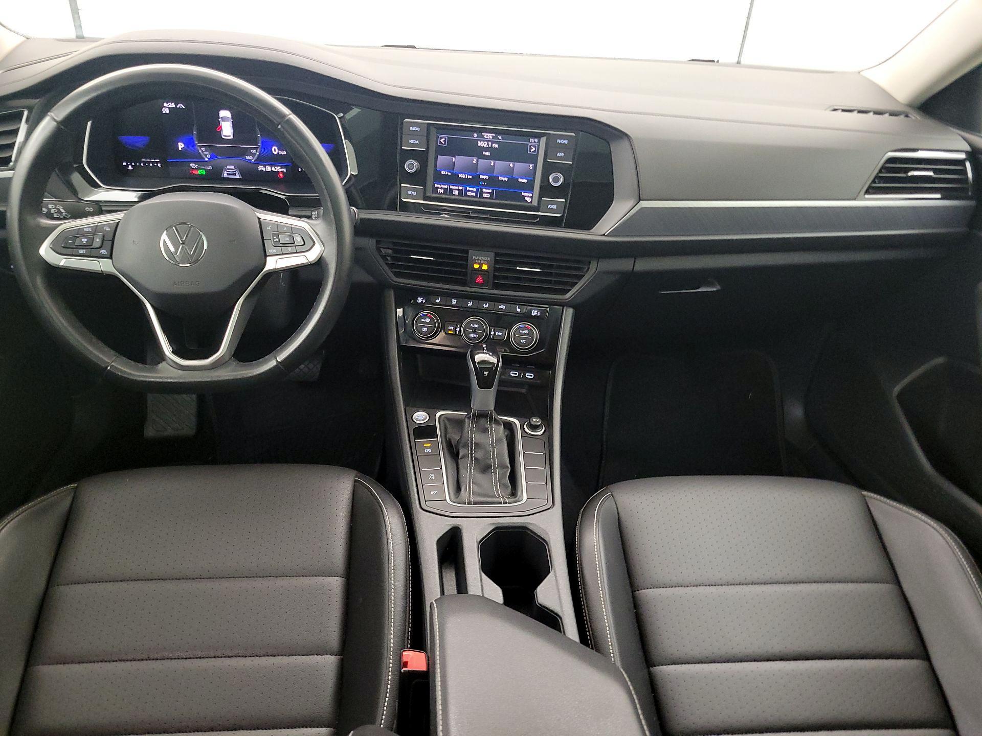Thumbnail: 2024 Volkswagen Jetta - 9