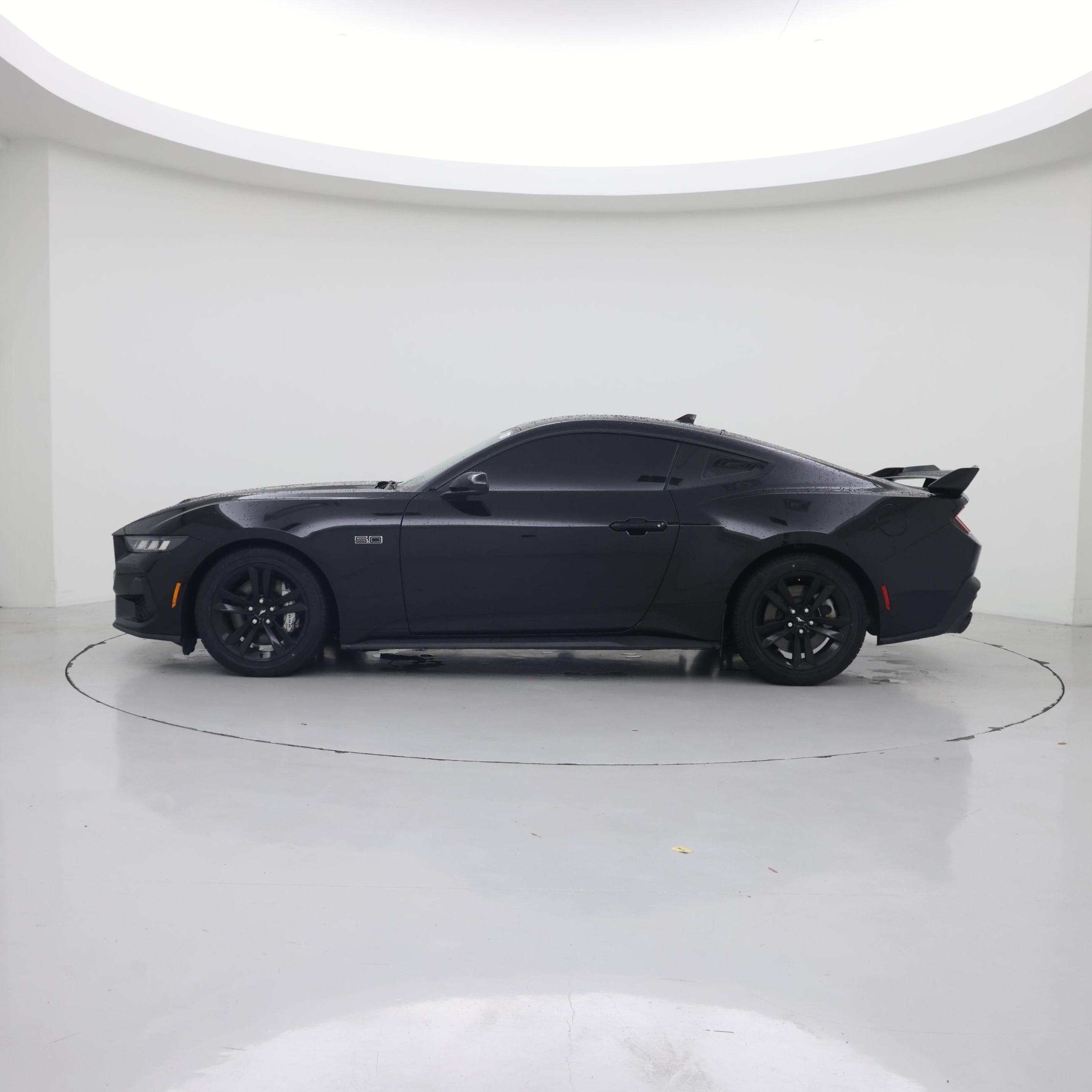 Thumbnail: 2024 Ford Mustang - 3