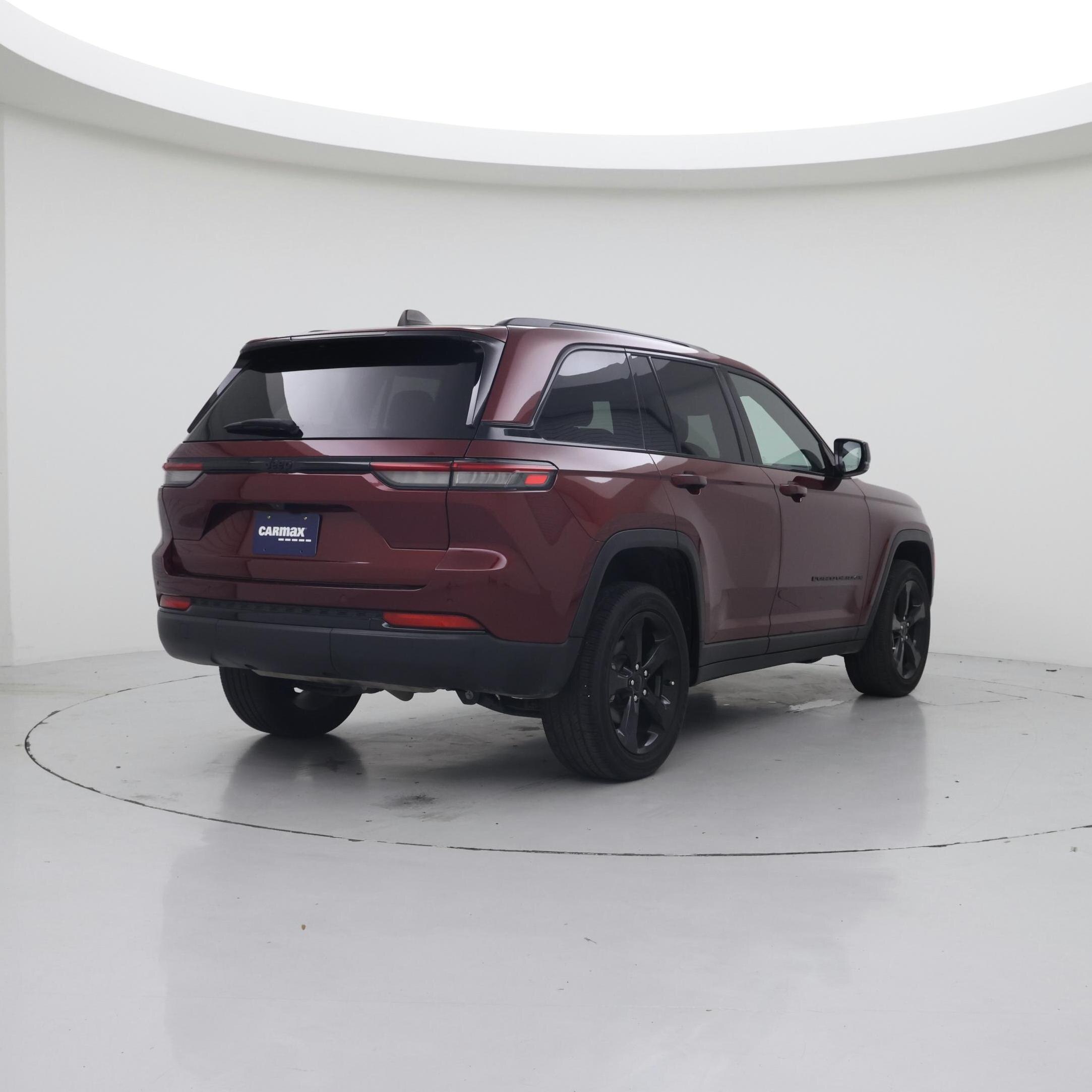 Thumbnail: 2023 Jeep Grand Cherokee - 8