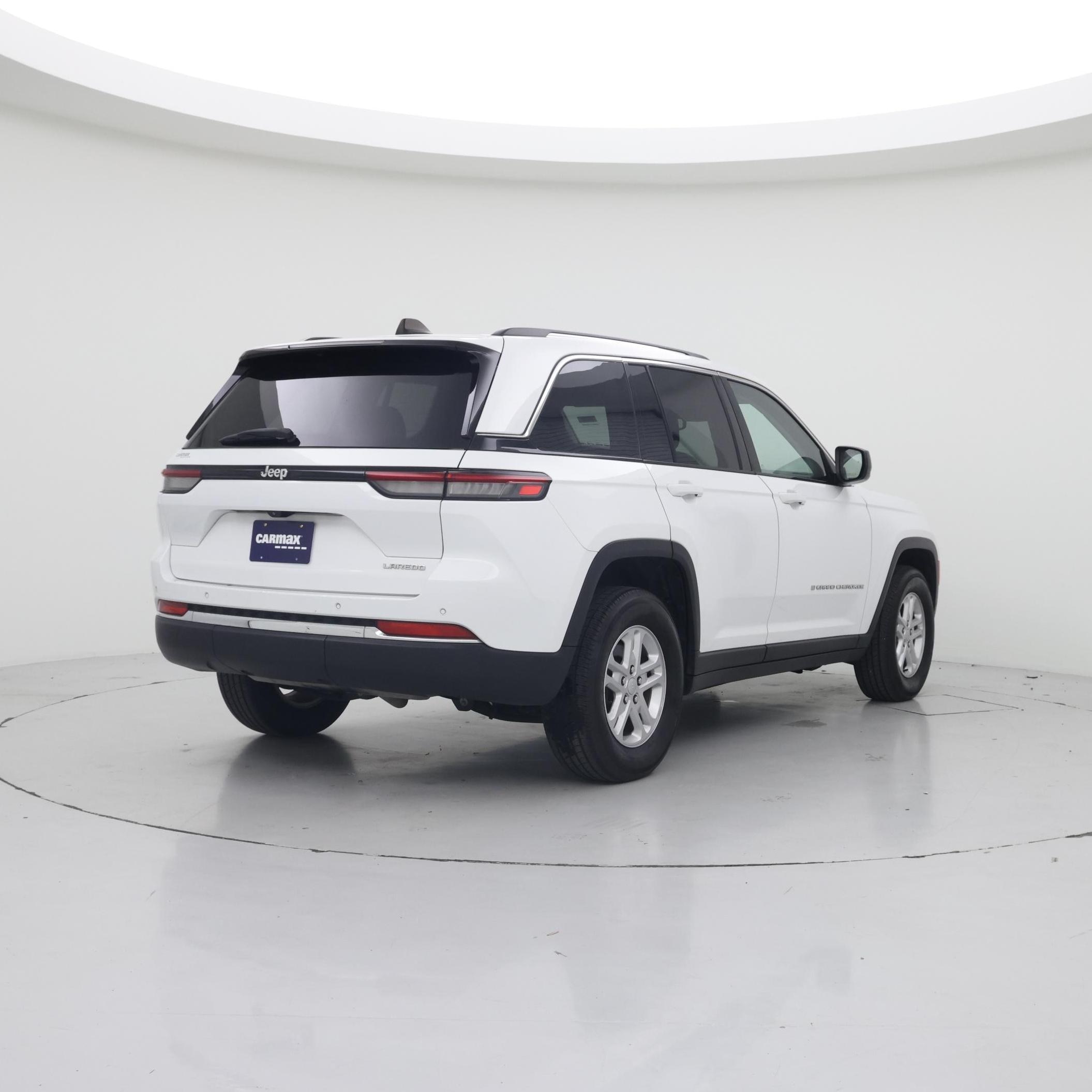 Thumbnail: 2023 Jeep Grand Cherokee - 8