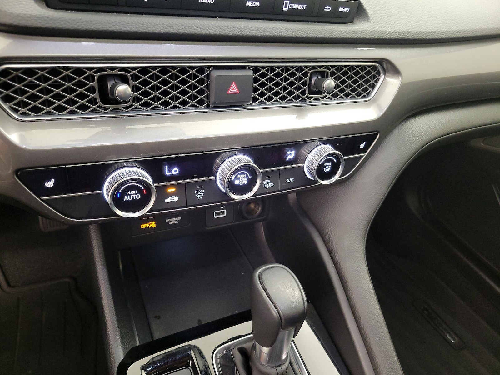 2024 Acura Integra Base - Photo 17
