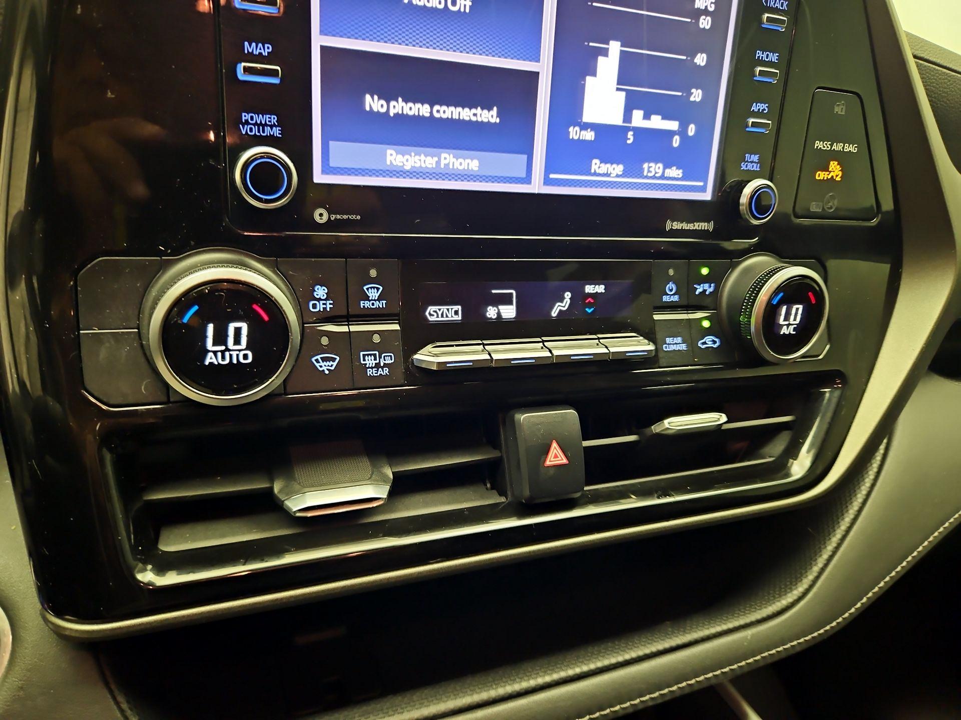 Thumbnail: 2020 Toyota Highlander - 16