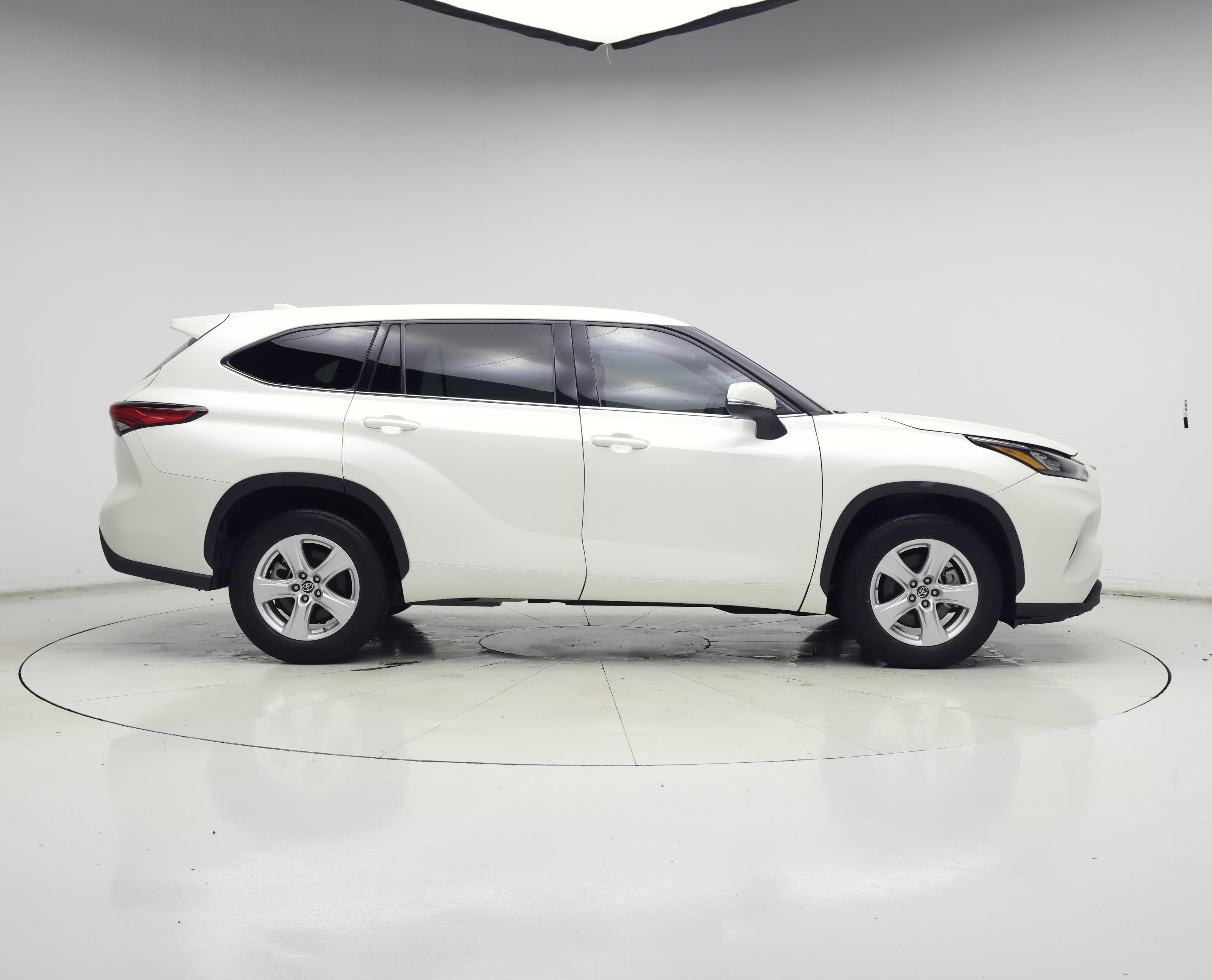 Thumbnail: 2020 Toyota Highlander - 7