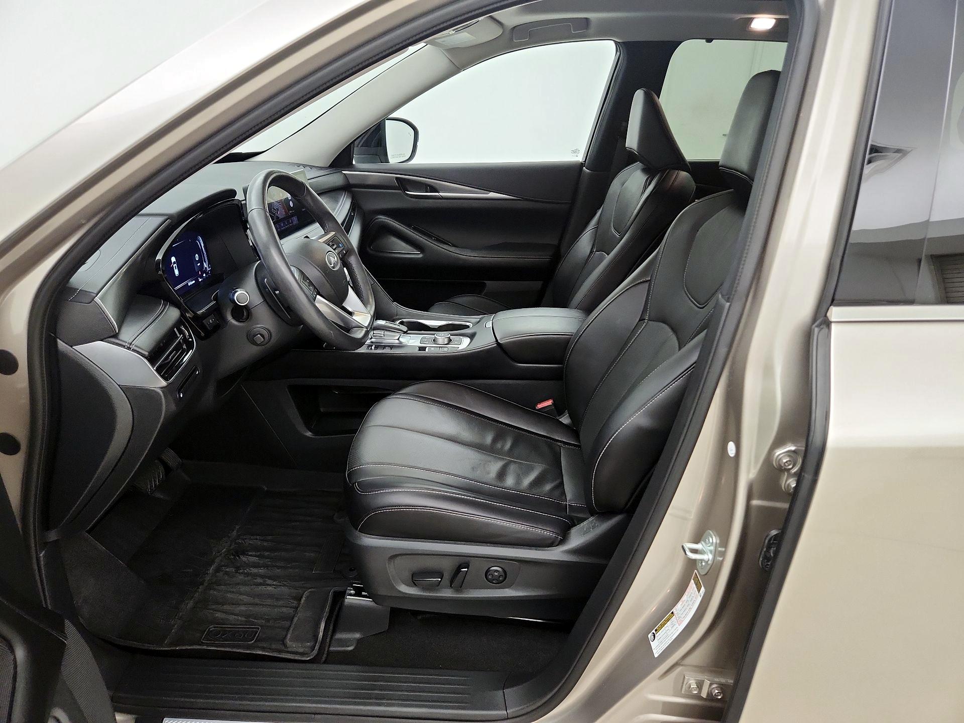 Thumbnail: 2023 INFINITI QX60 - 11