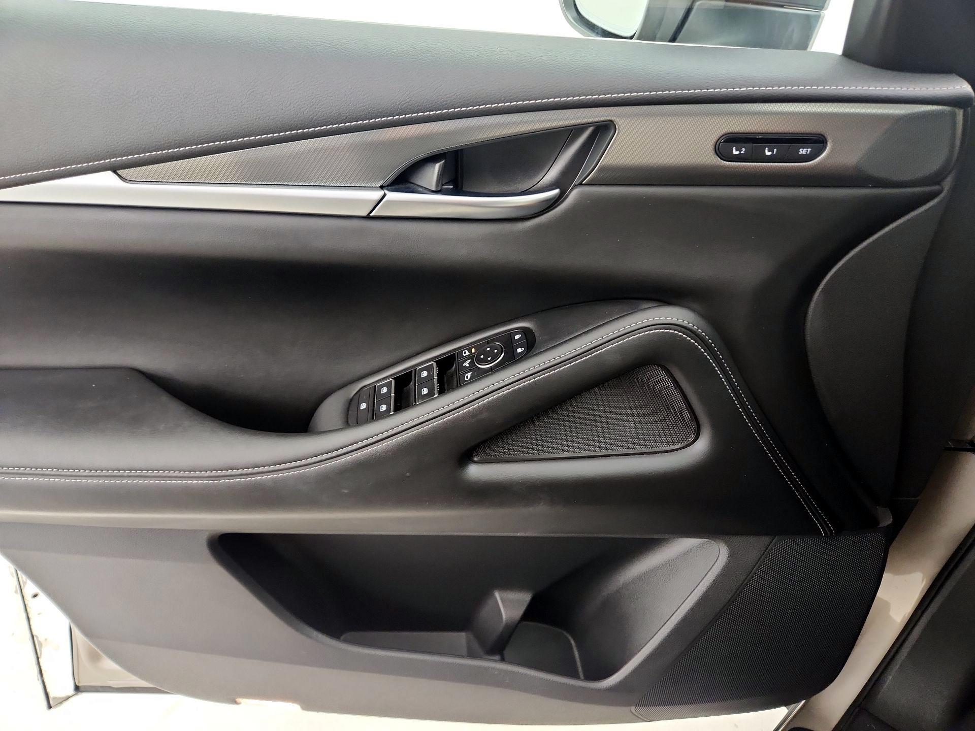 Thumbnail: 2023 INFINITI QX60 - 12