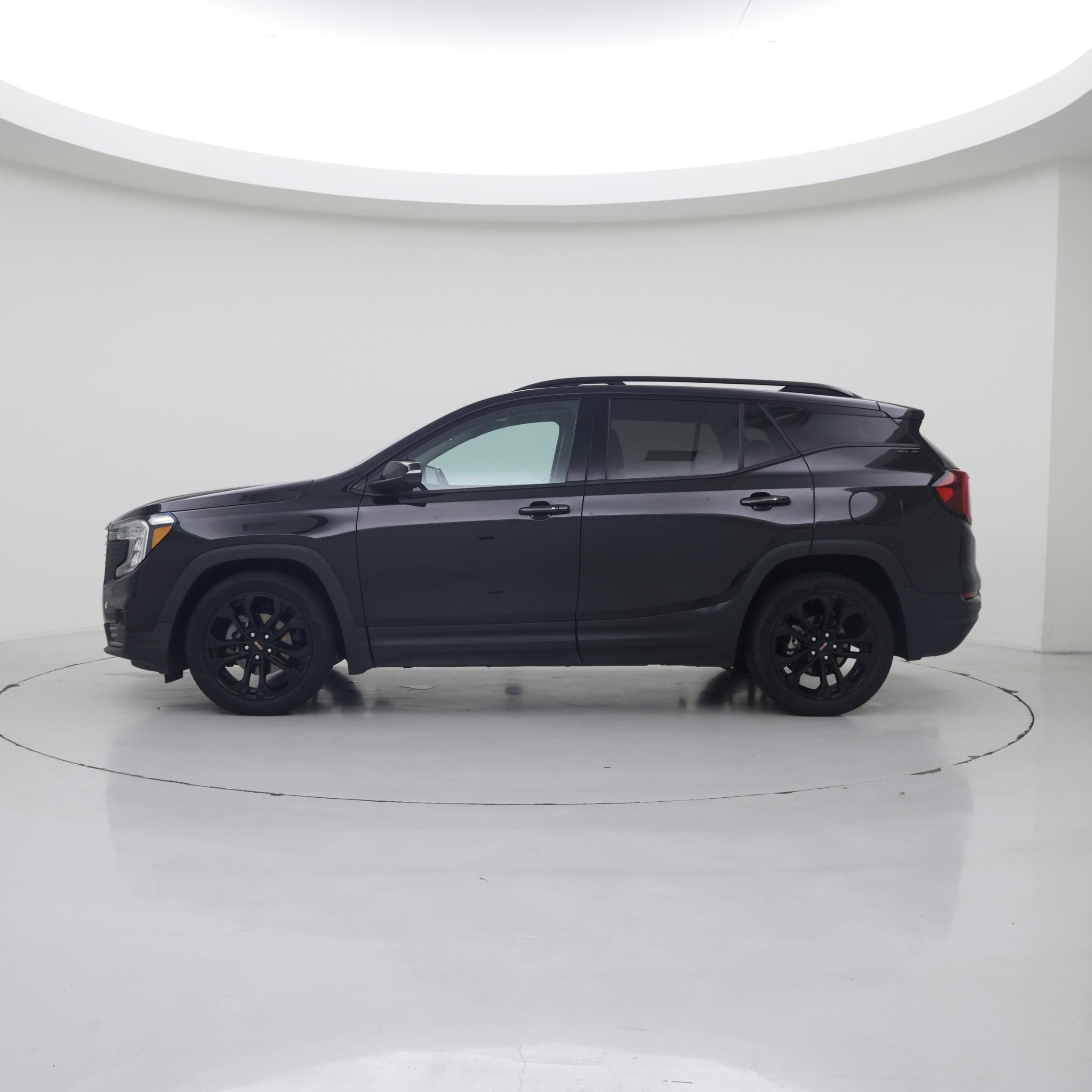 Thumbnail: 2022 GMC Terrain - 3