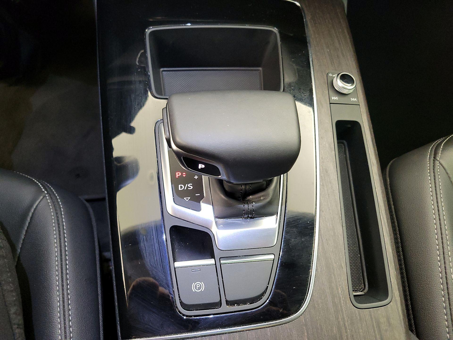 Thumbnail: 2023 Audi Q5 - 17