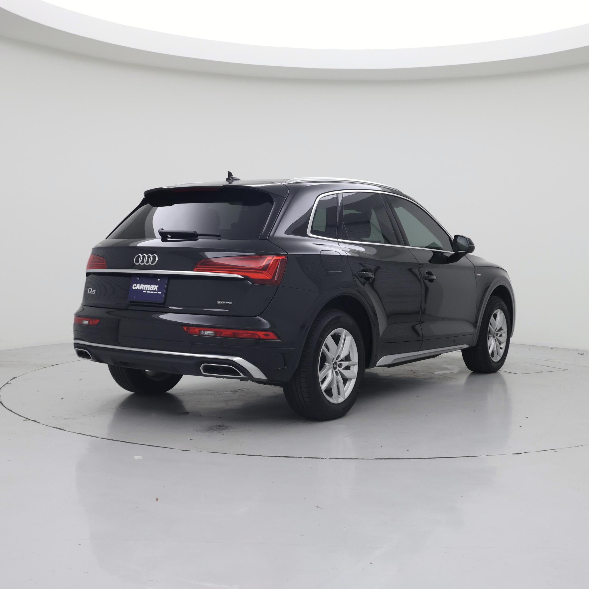 Thumbnail: 2023 Audi Q5 - 8