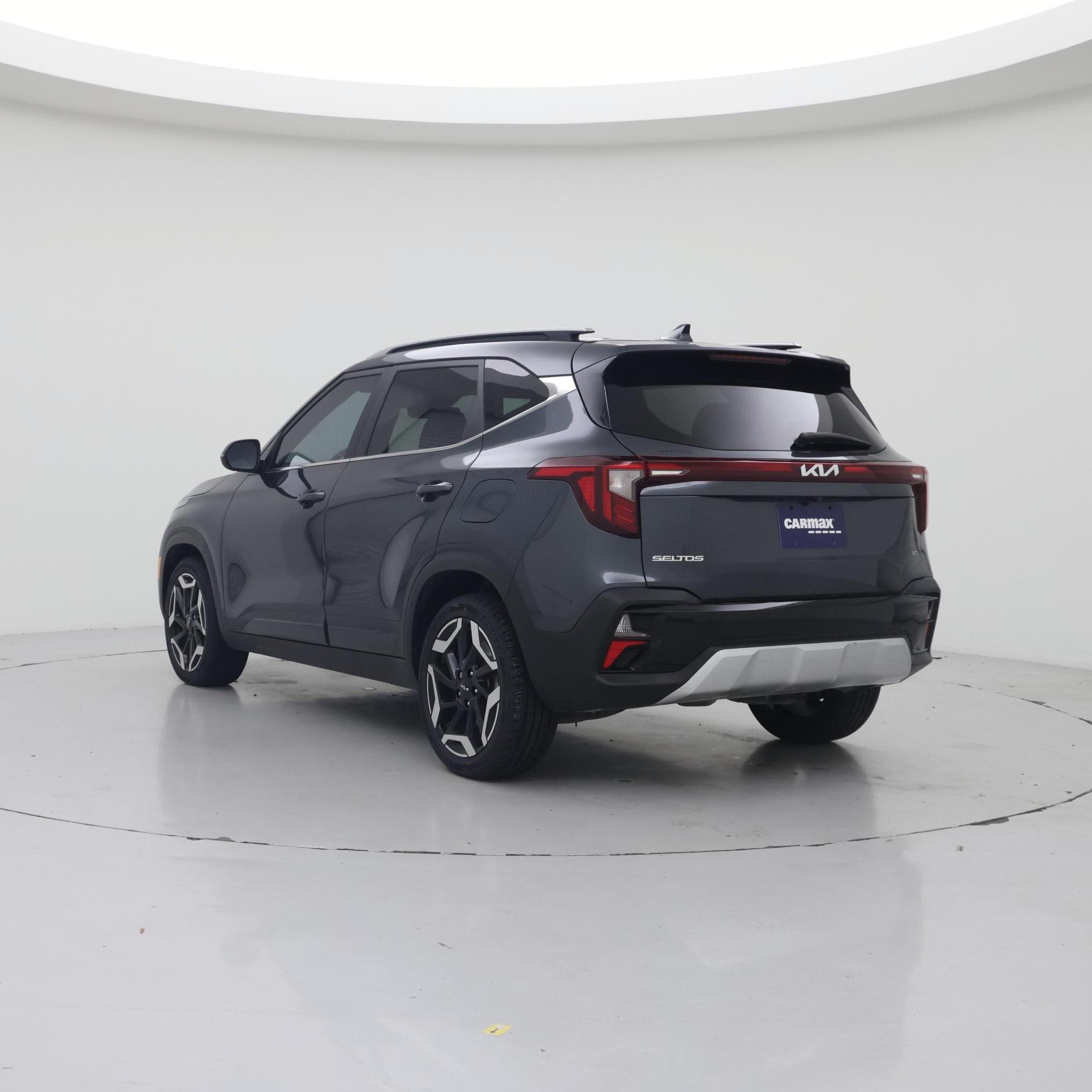 Thumbnail: 2024 Kia Seltos - 2