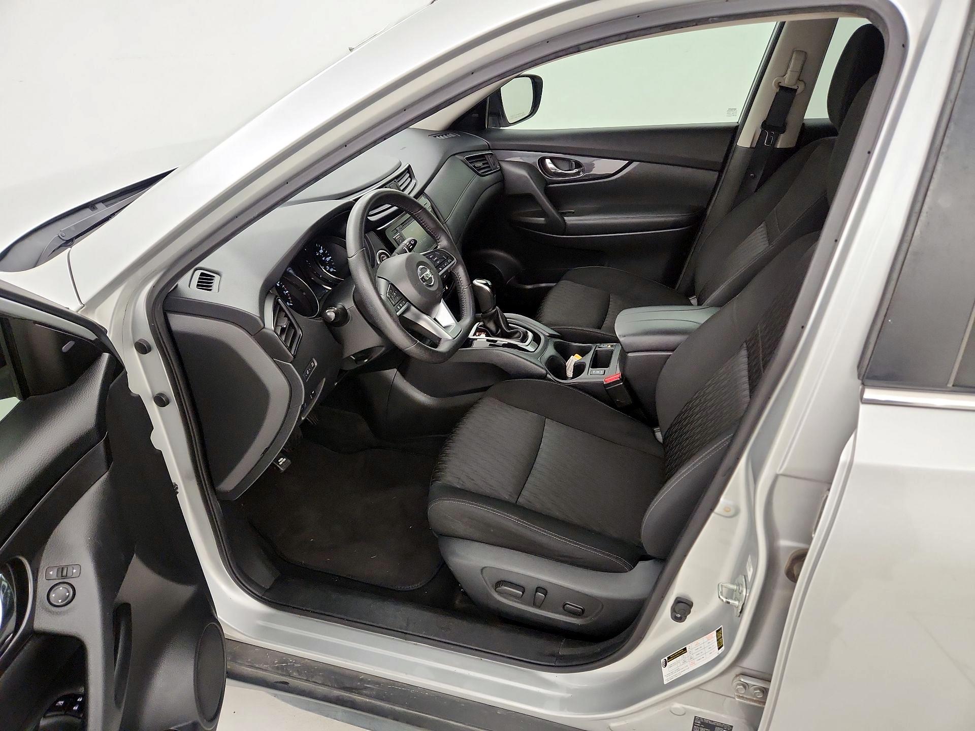 Thumbnail: 2019 Nissan Rogue - 9