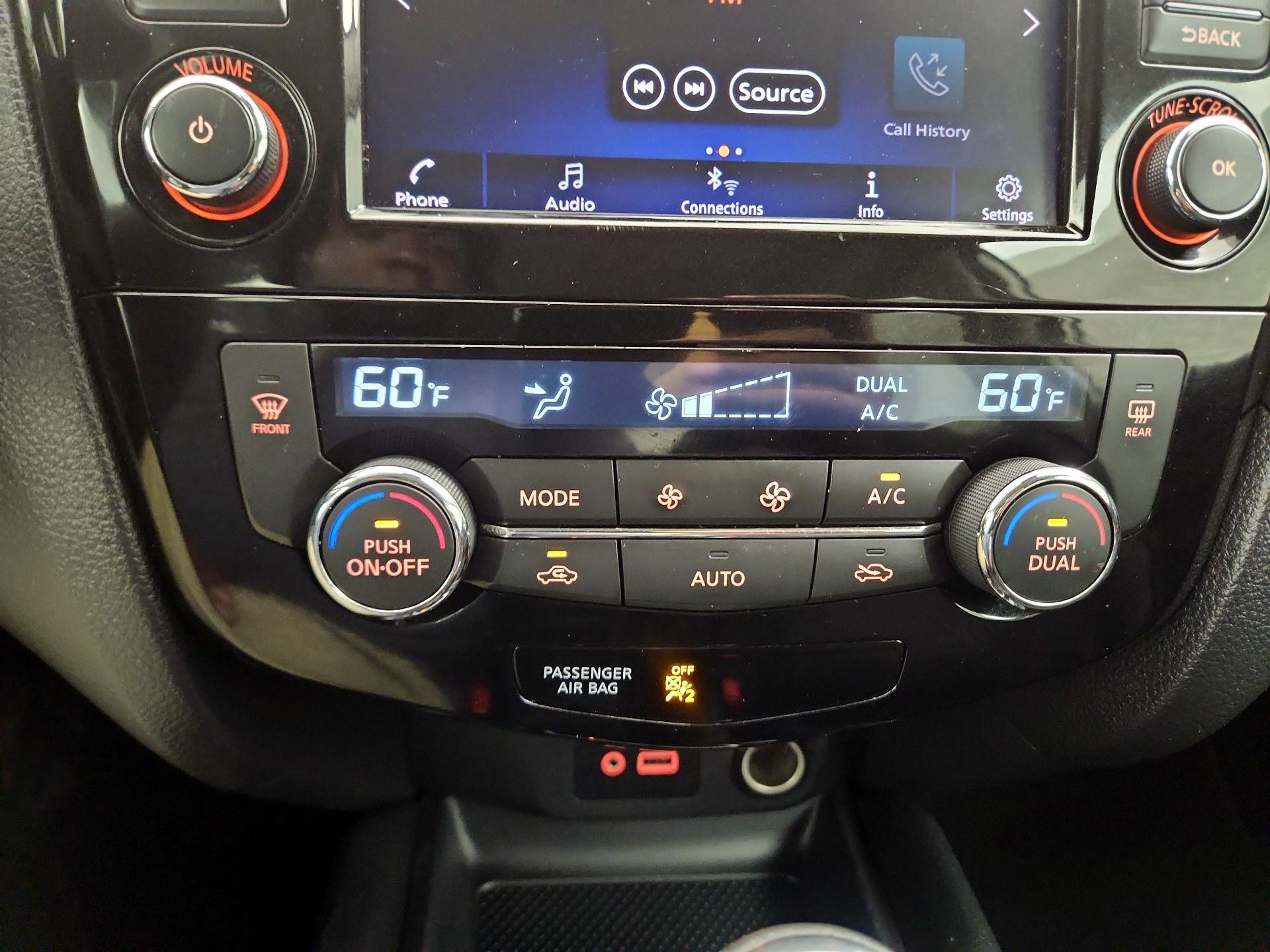 Thumbnail: 2019 Nissan Rogue - 14