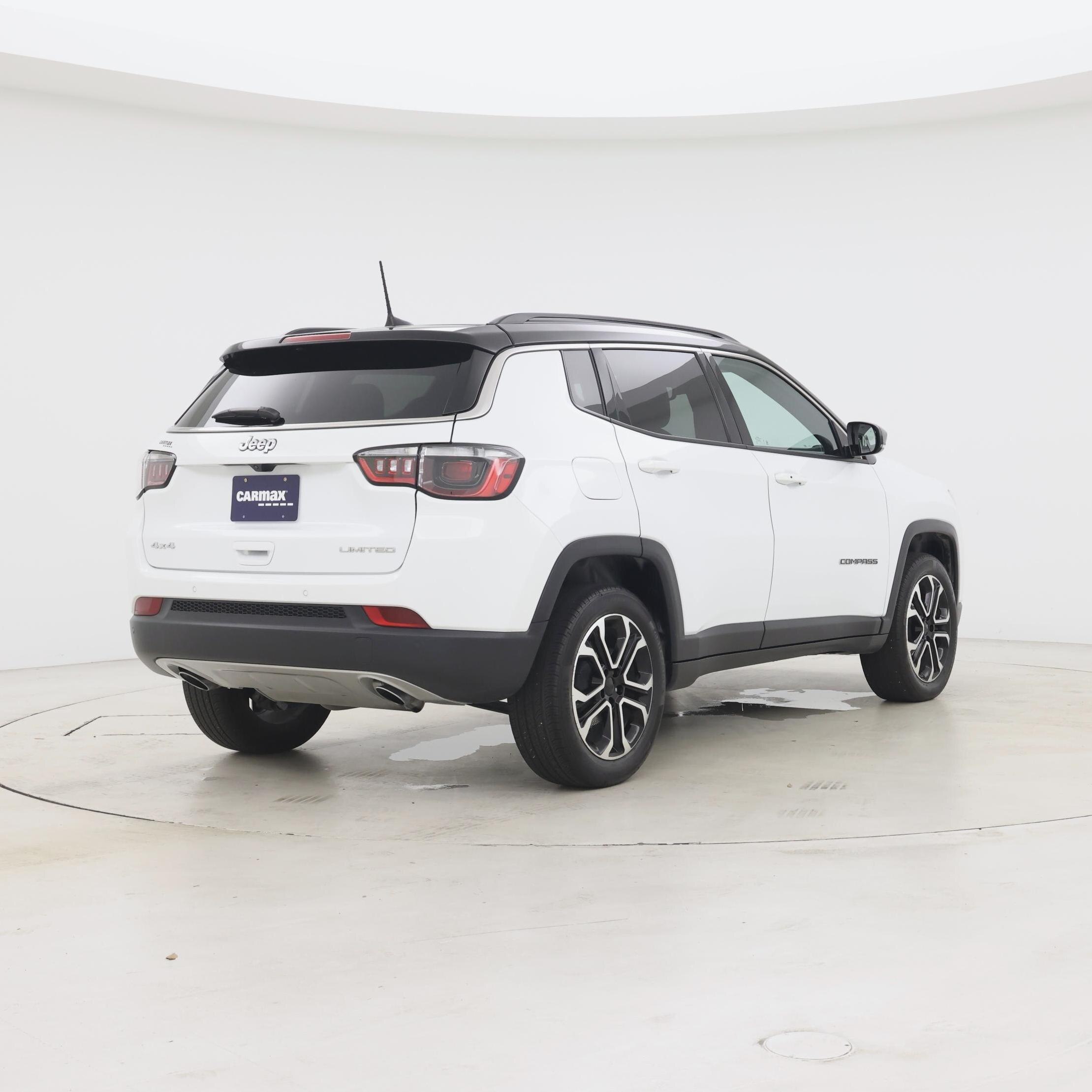 Thumbnail: 2023 Jeep Compass - 8