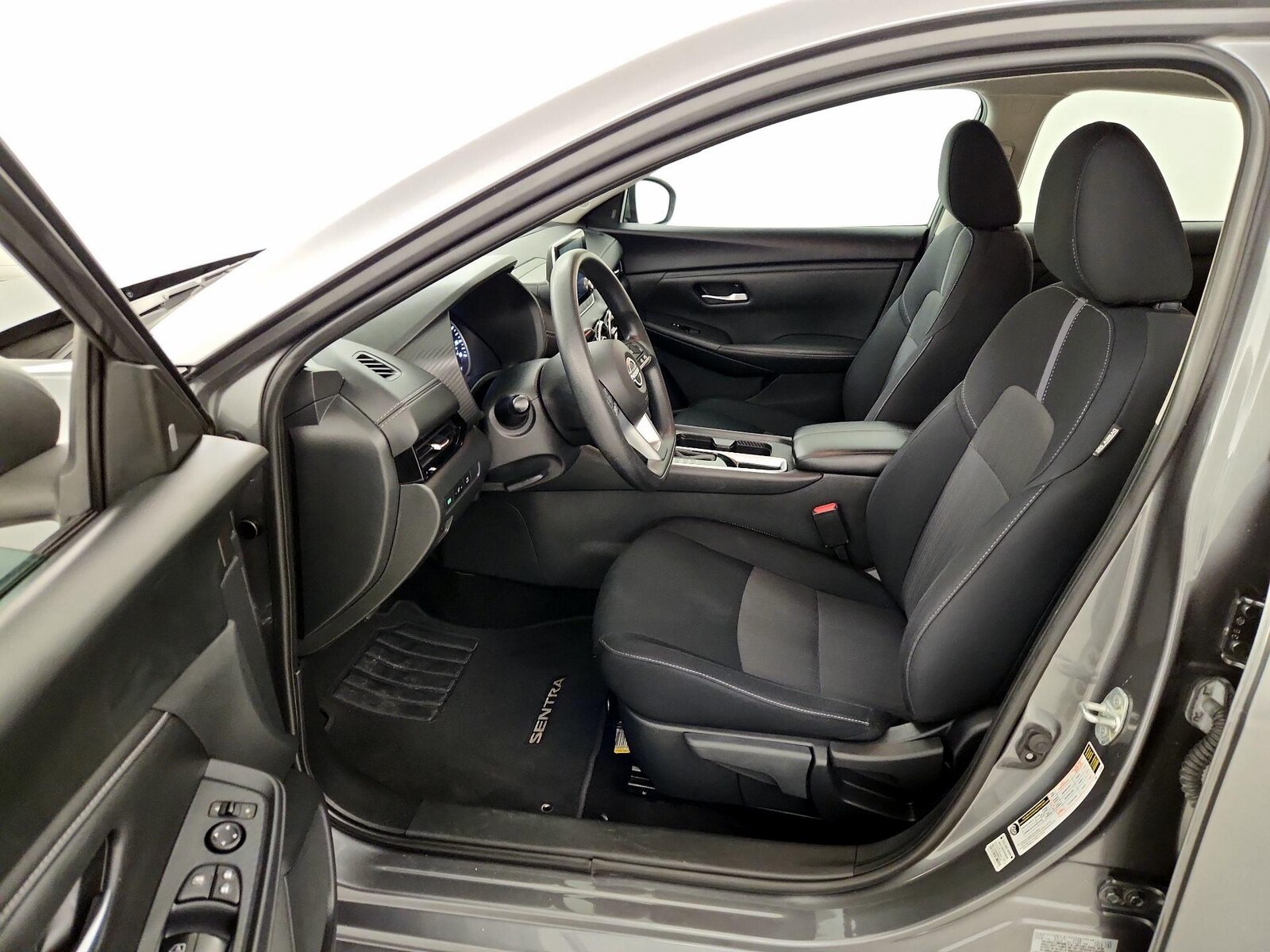 2024 Nissan Sentra SV - Photo 12