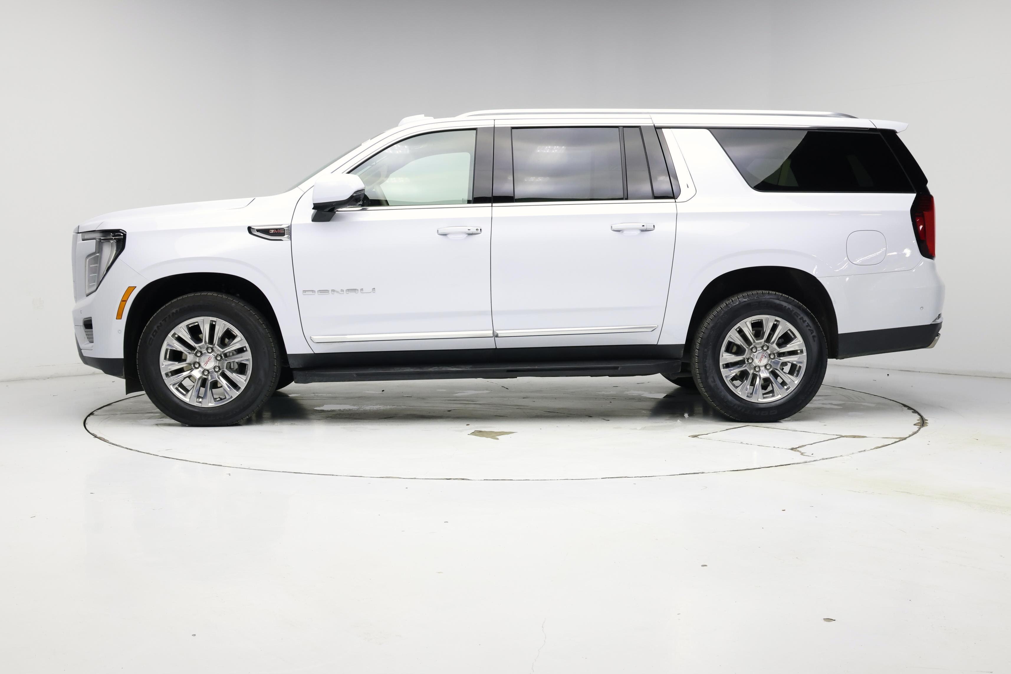 Thumbnail: 2026 GMC Yukon XL - 3
