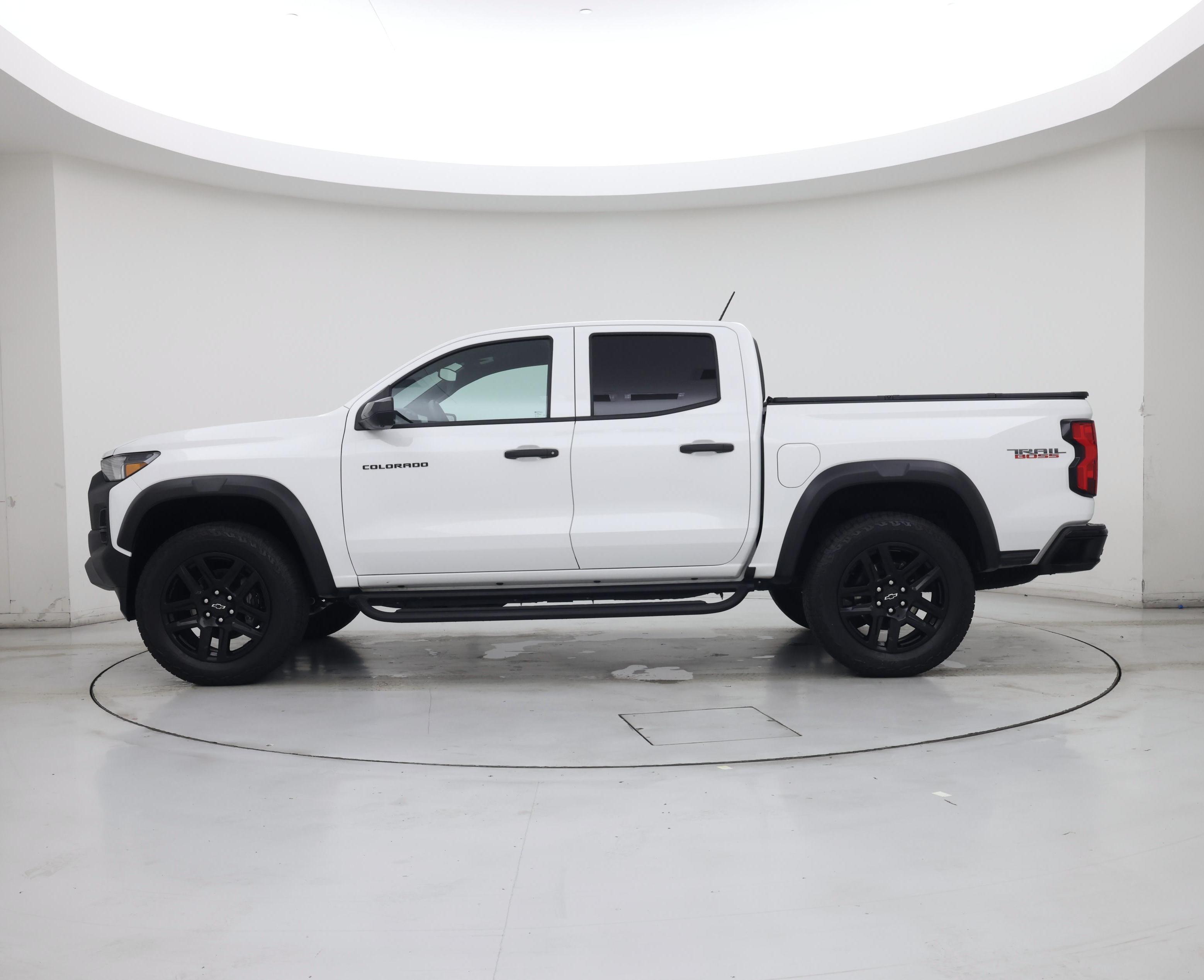 Thumbnail: 2025 Chevrolet Colorado - 3