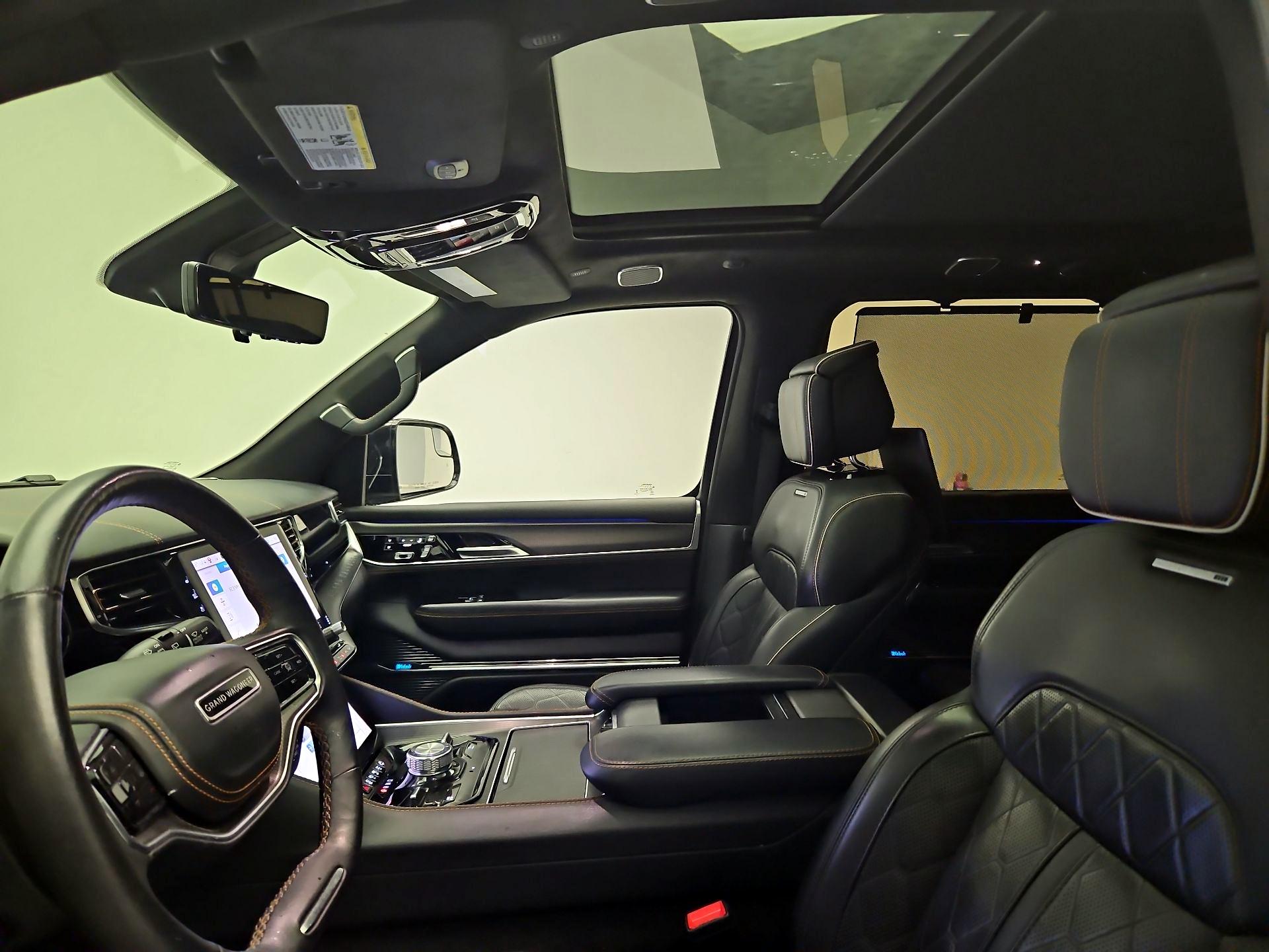 Thumbnail: 2023 Jeep Grand Wagoneer - 19