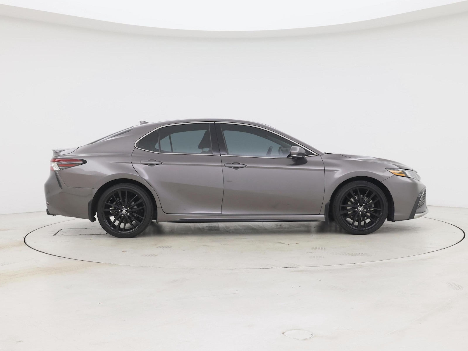 2023 Toyota Camry XSE - Photo 8