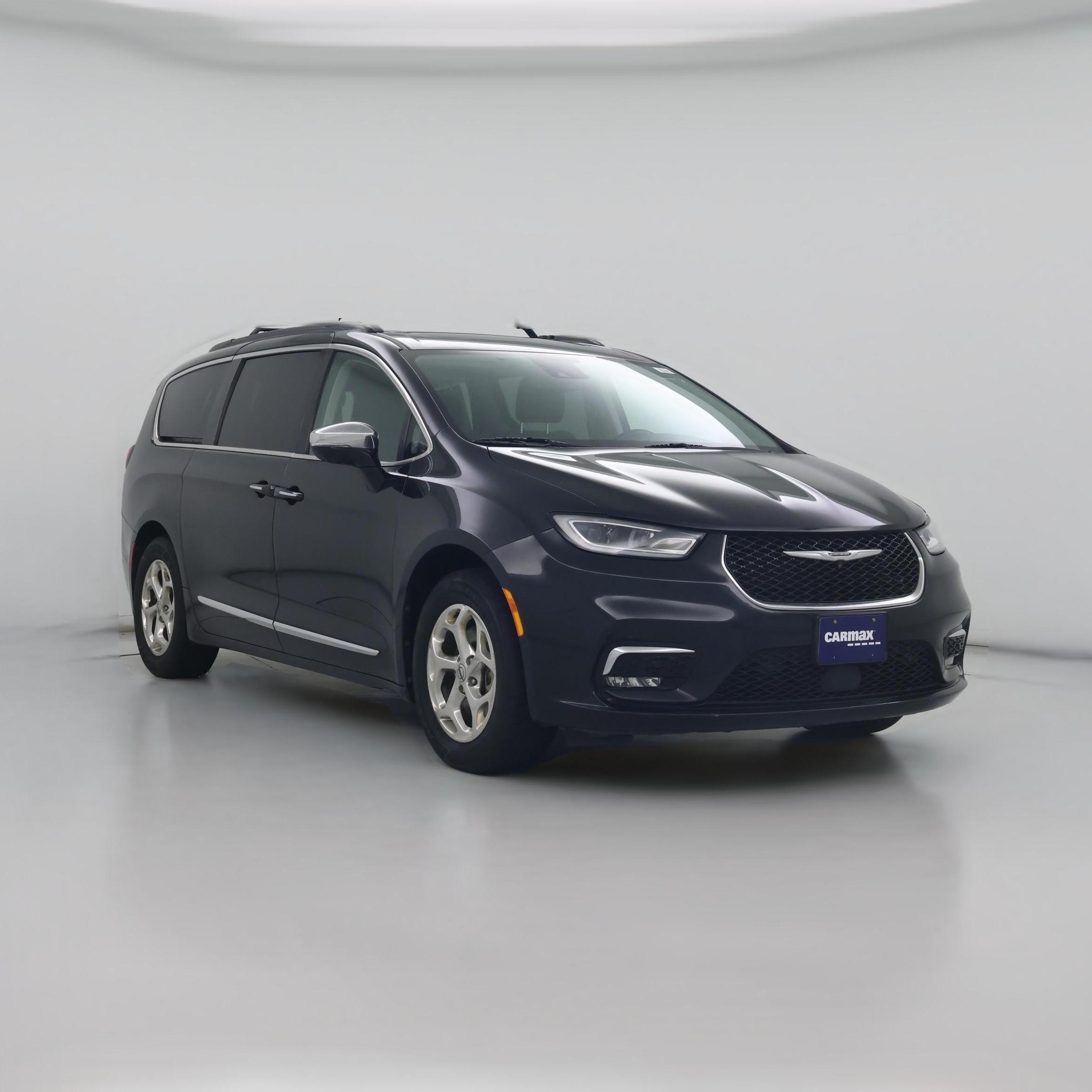Thumbnail: 2022 Chrysler Pacifica - 1