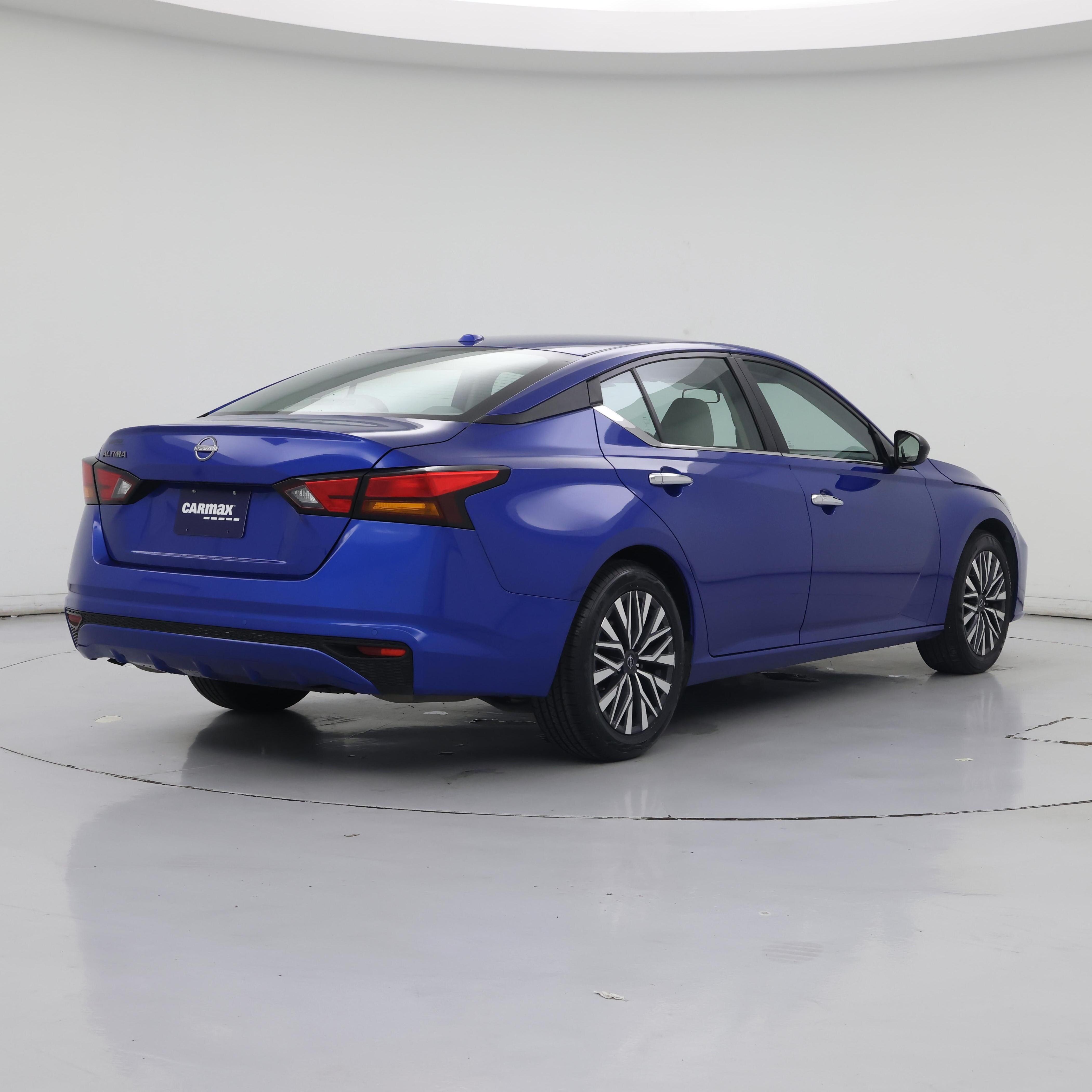 Thumbnail: 2025 Nissan Altima - 8