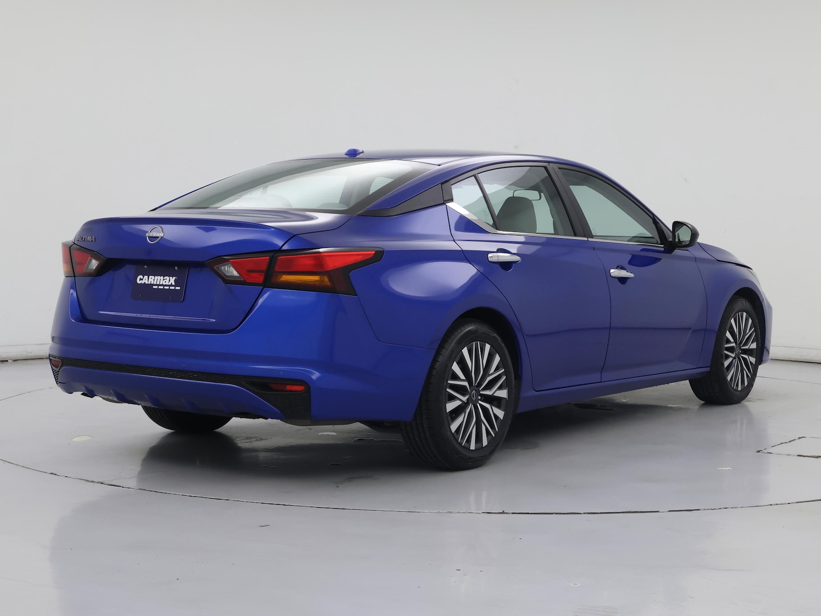 2025 Nissan Altima SV - Photo 9