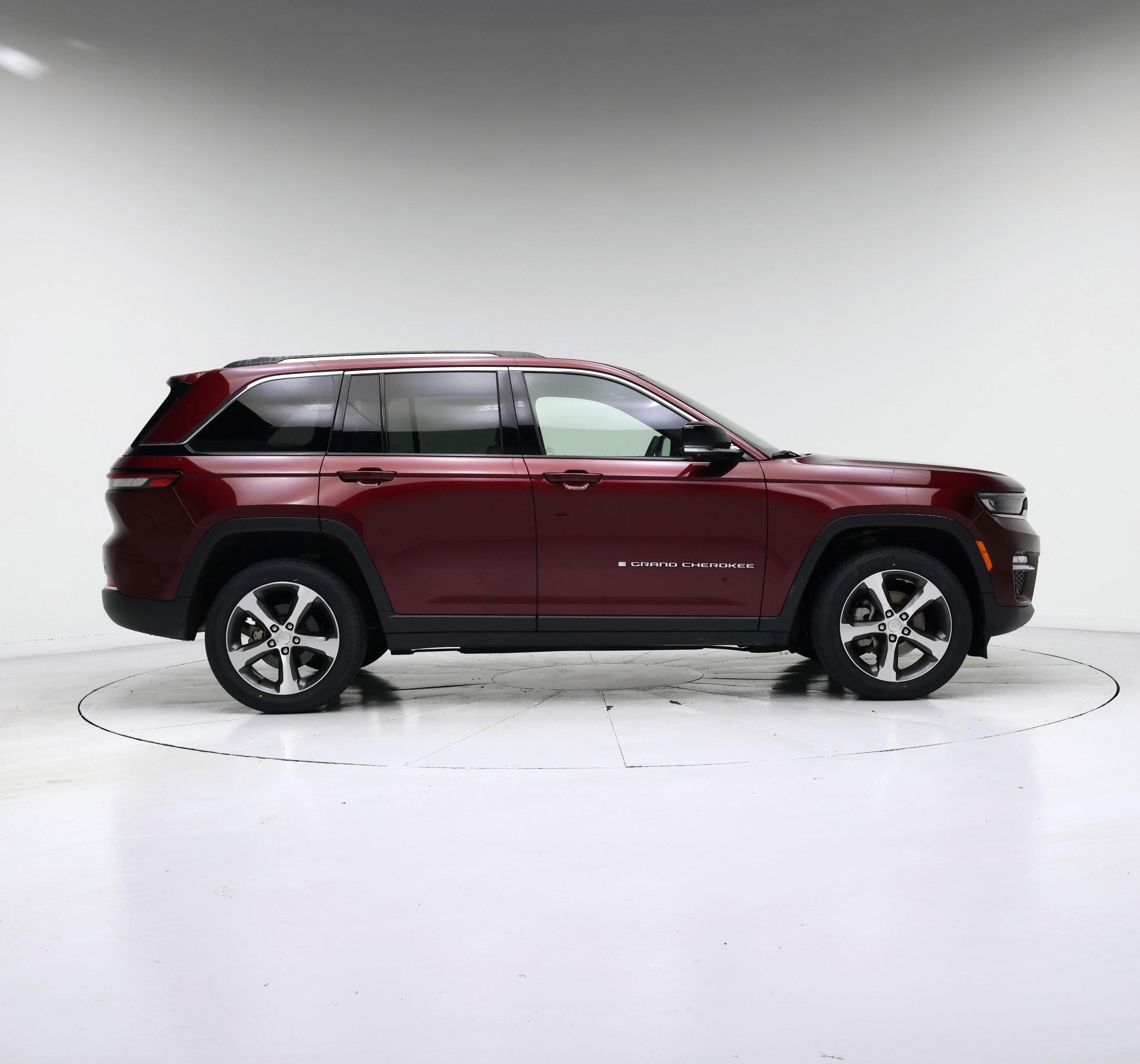 Thumbnail: 2023 Jeep Grand Cherokee - 7
