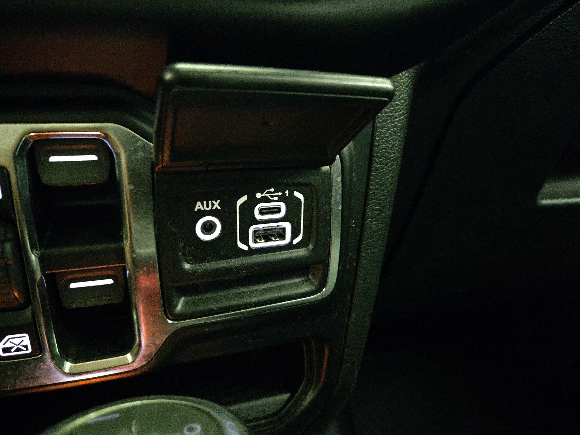 Thumbnail: 2021 Jeep Wrangler - 19