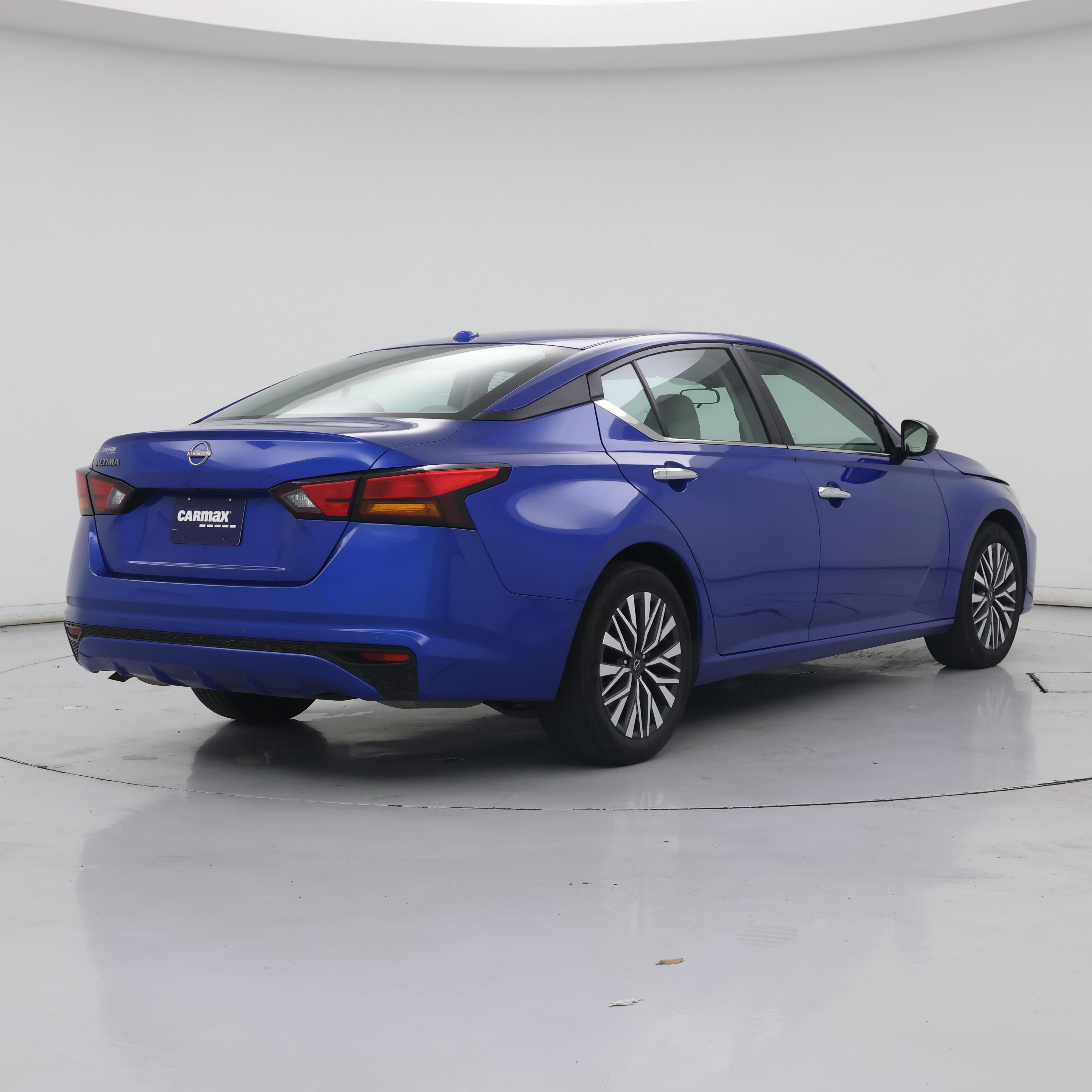 Thumbnail: 2025 Nissan Altima - 8