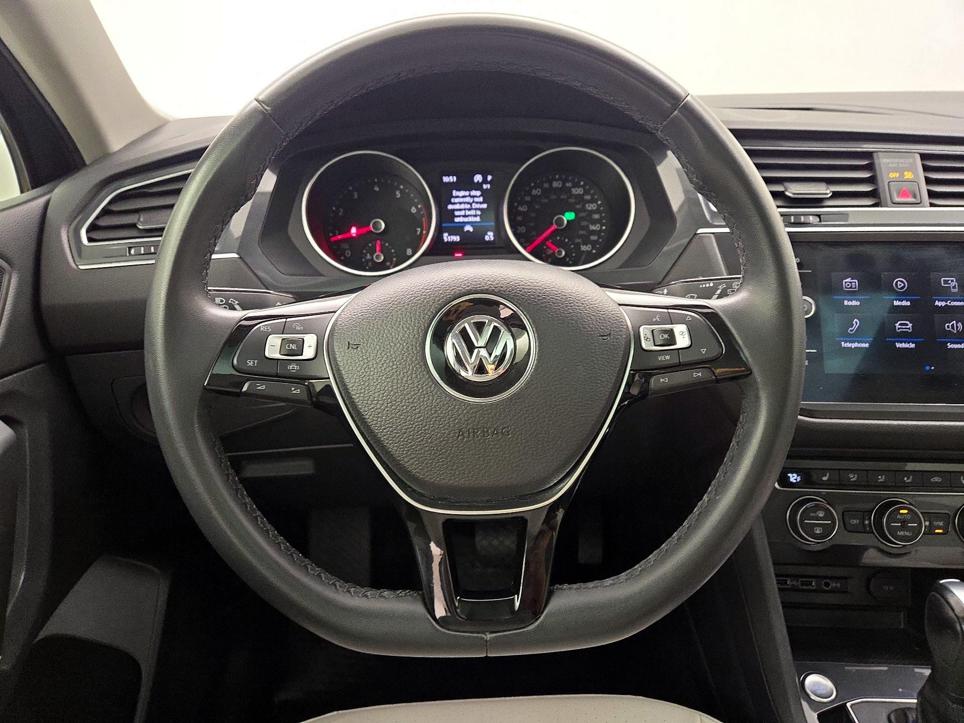 Thumbnail: 2020 Volkswagen Tiguan - 10